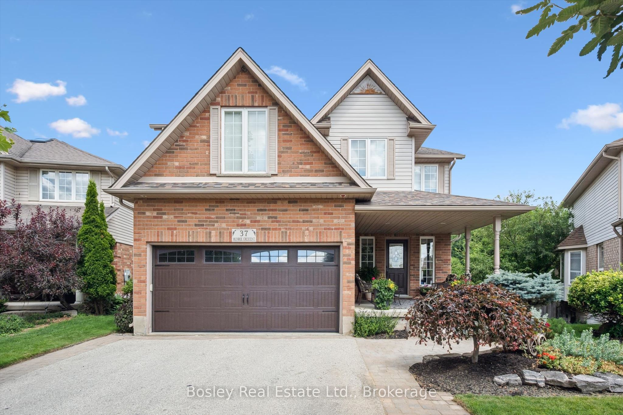 37 Munroe Crescent
