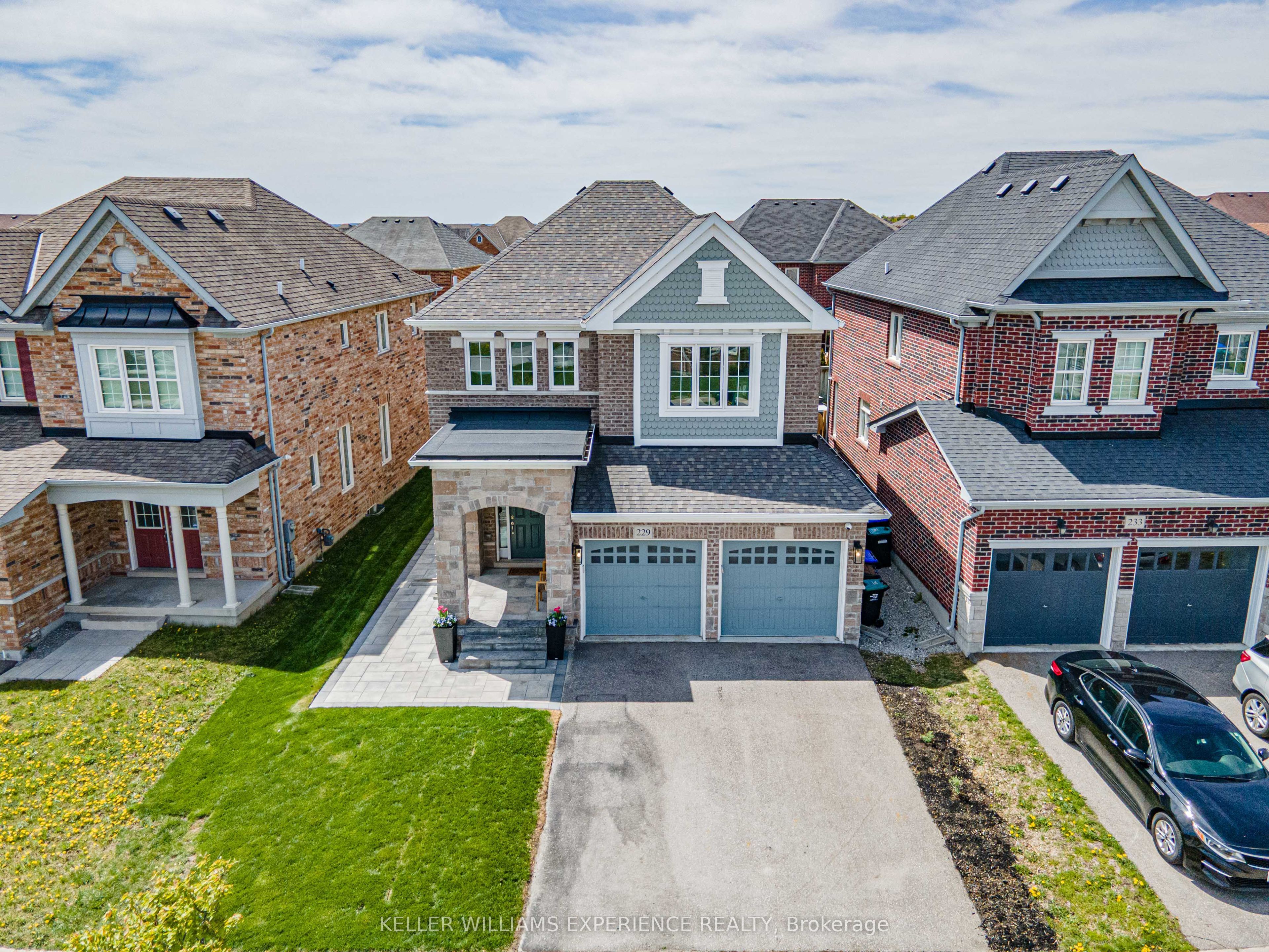 229 Blue Dasher Boulevard