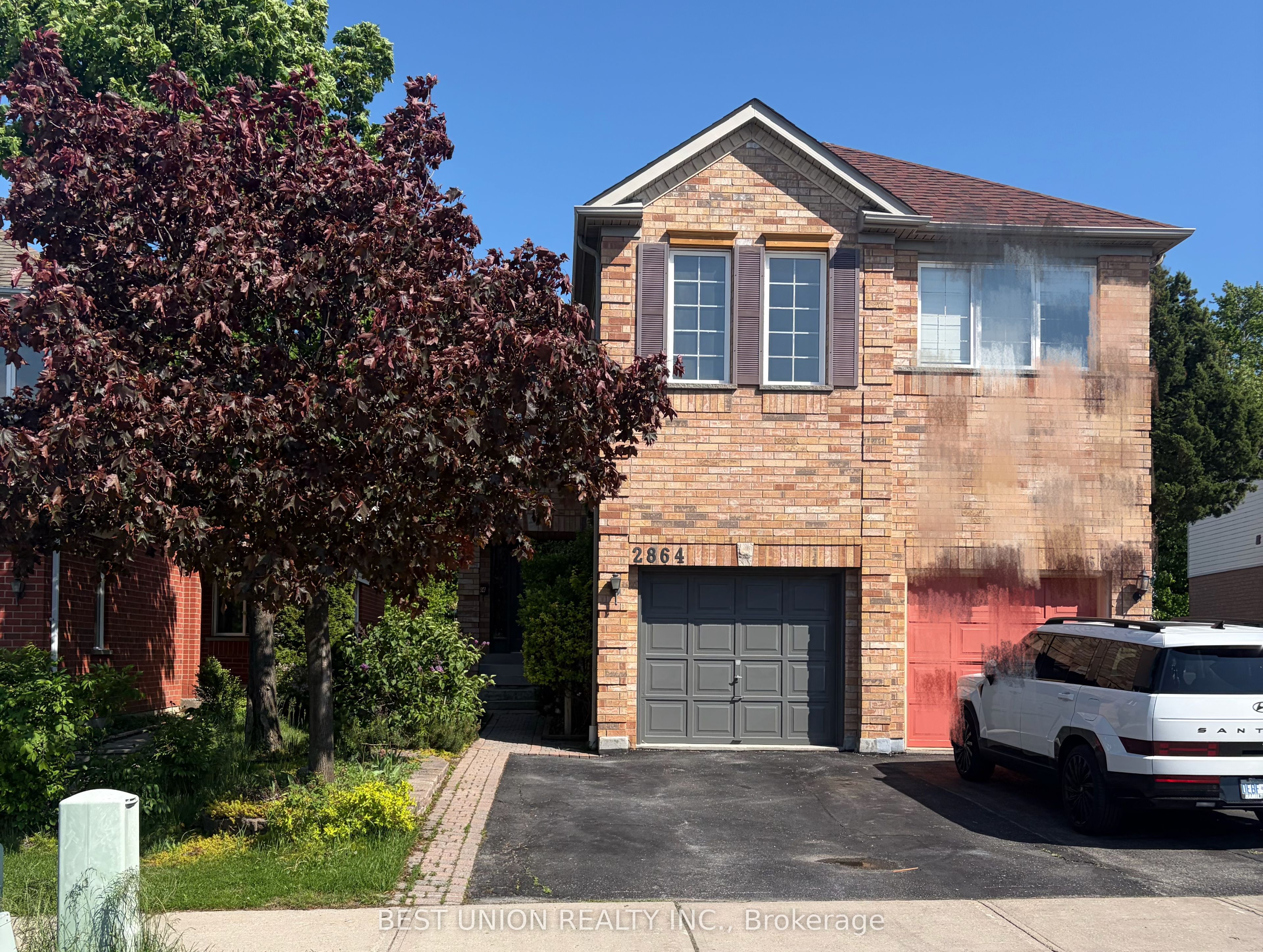 2864 Westbury Court