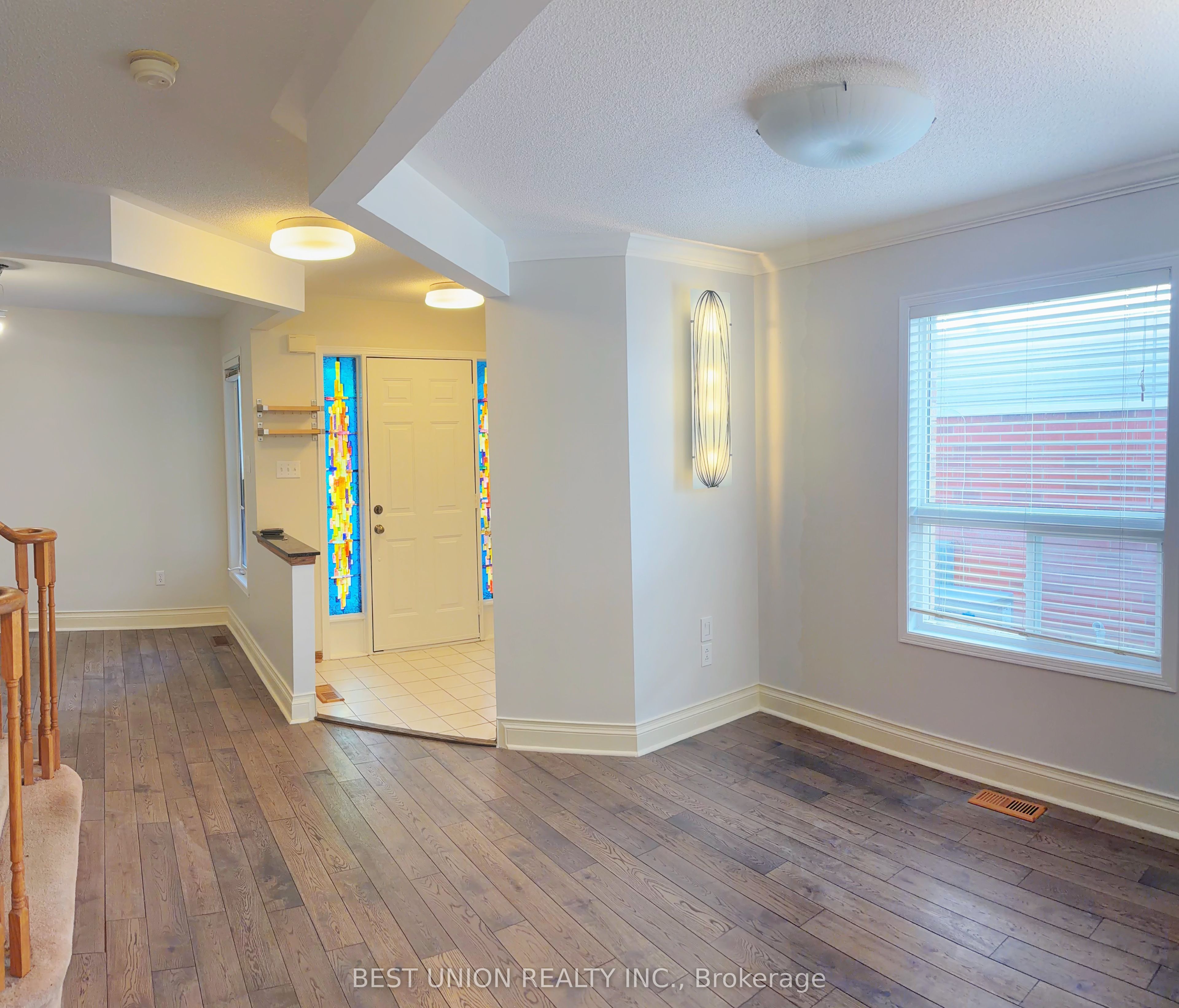 2864 Westbury Court