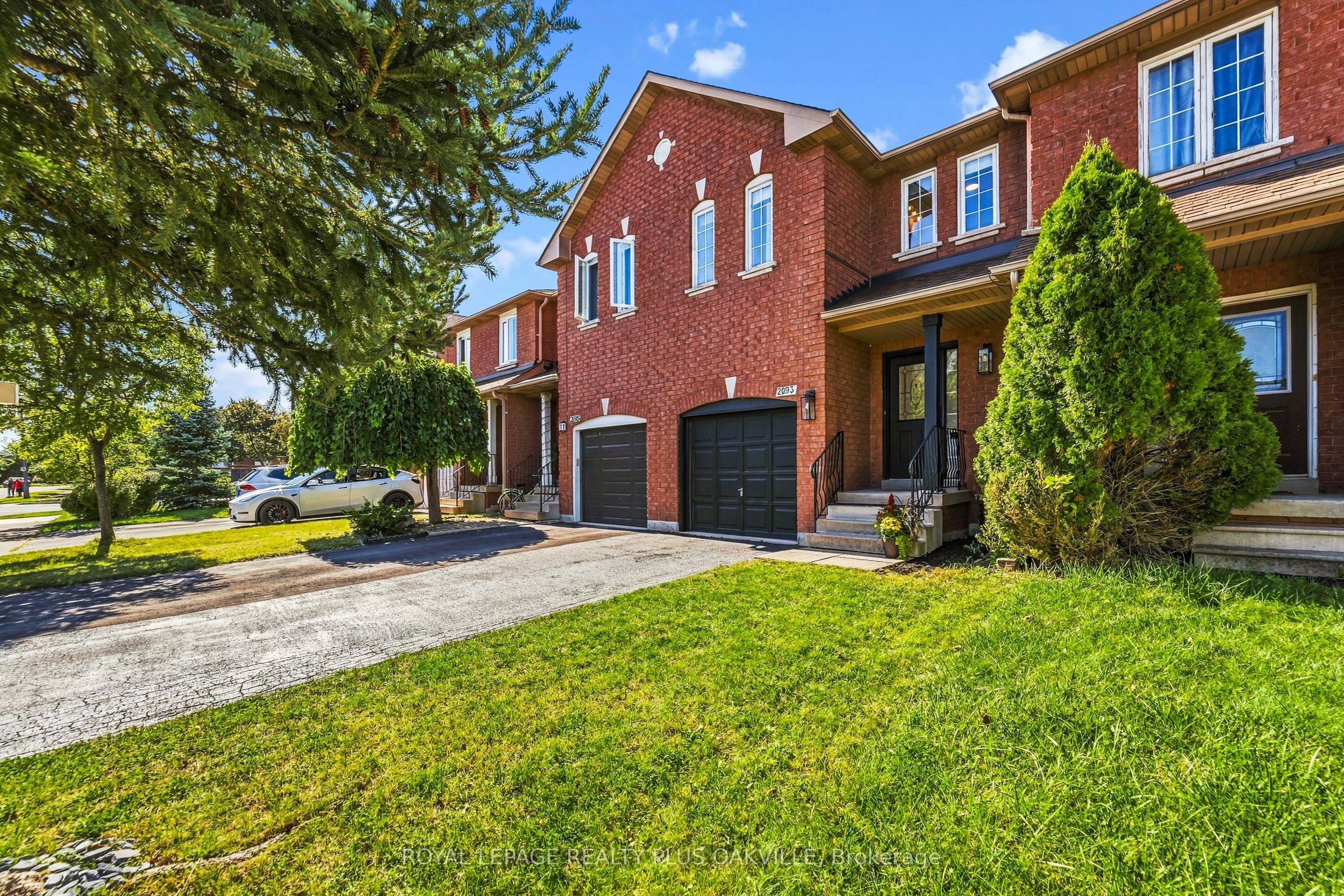 2093 Golden Orchard Trail