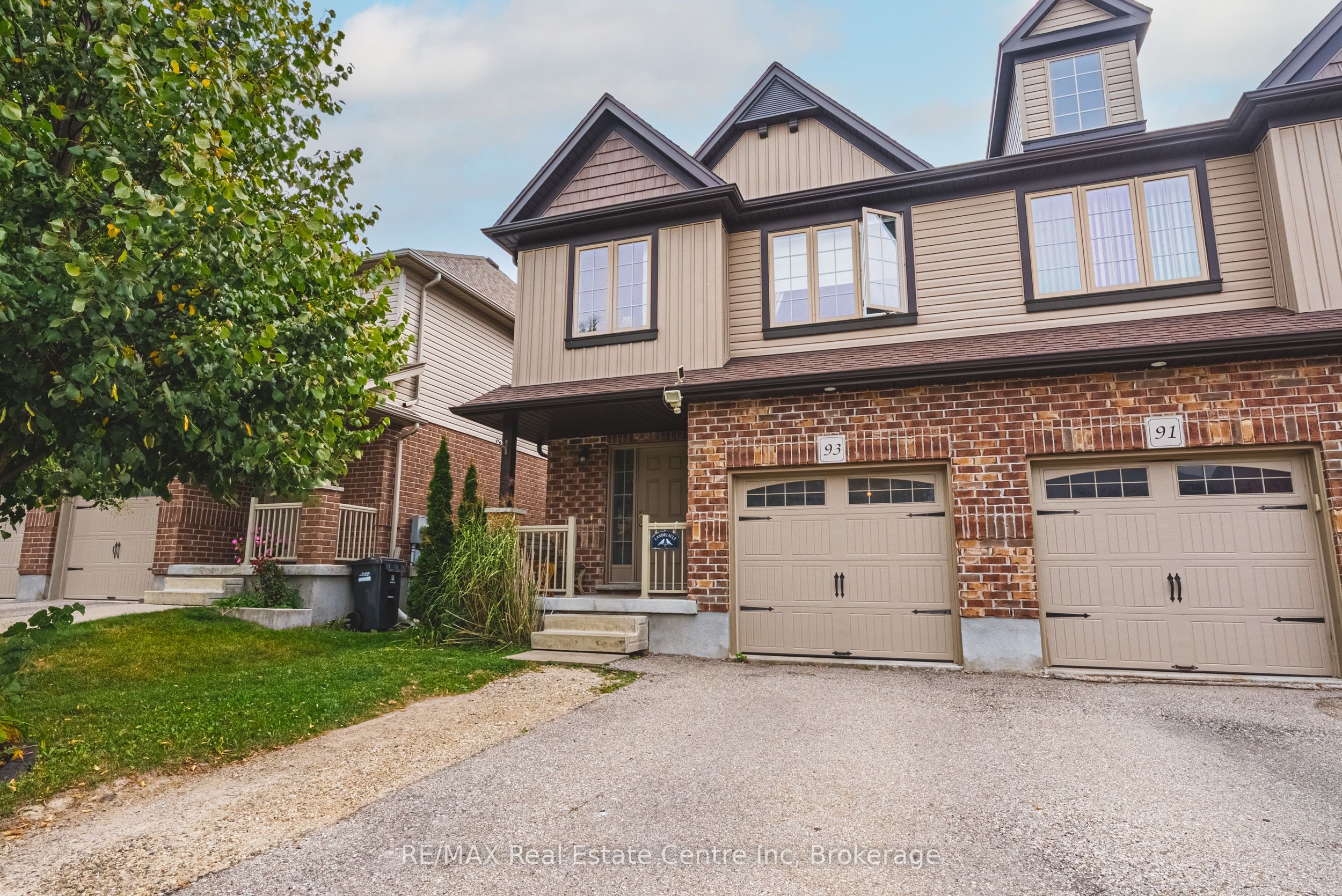 93 Couling Crescent