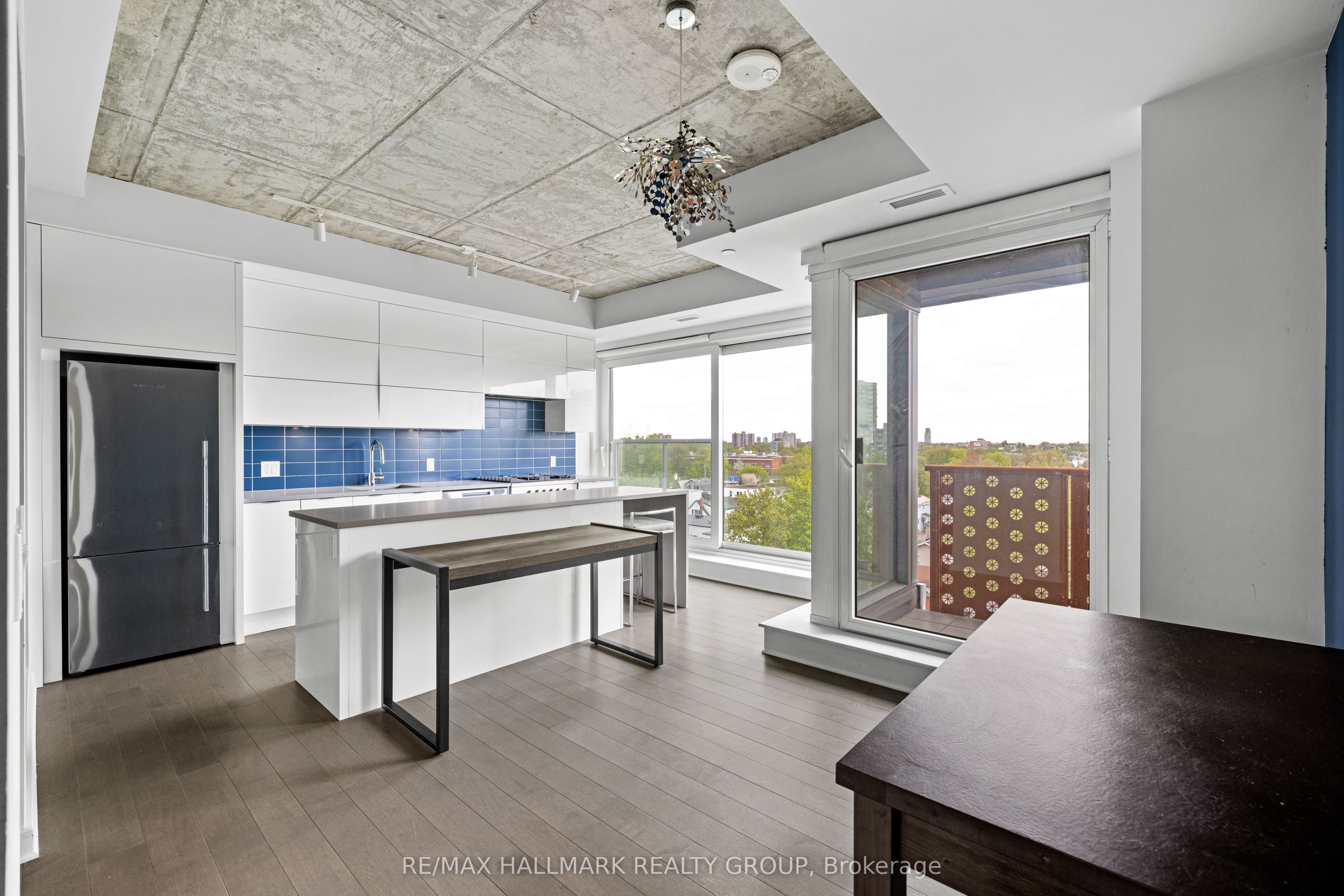 135 Barrette Street 607