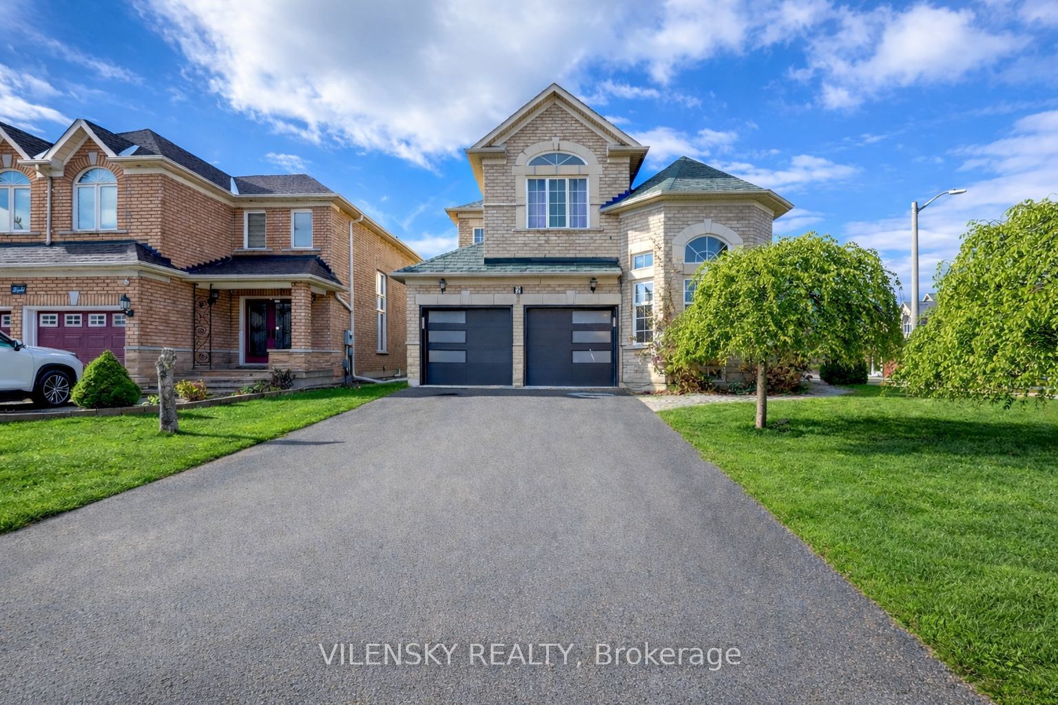 2 Eminence Road