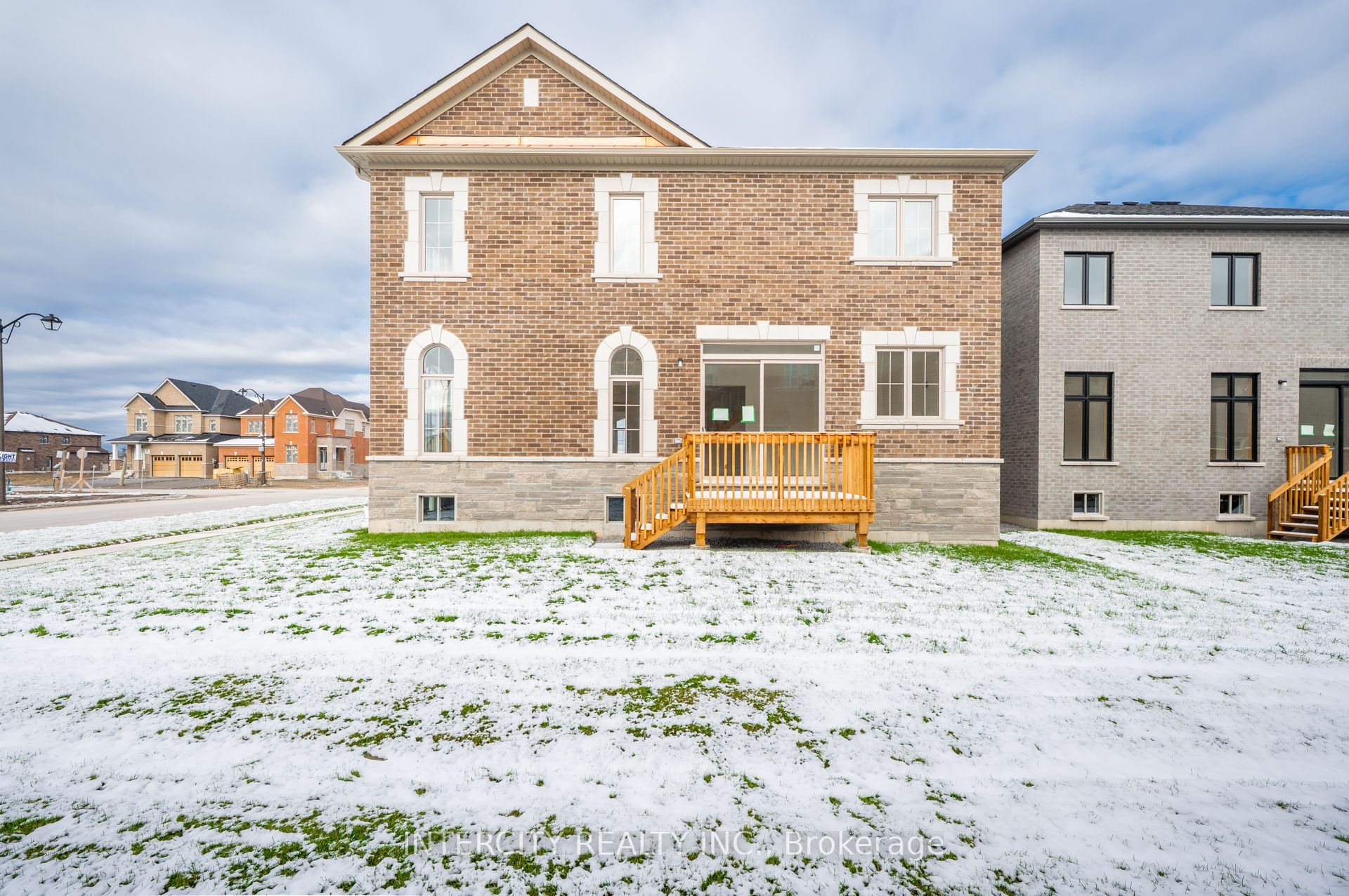 71 Lorrain Hand Avenue