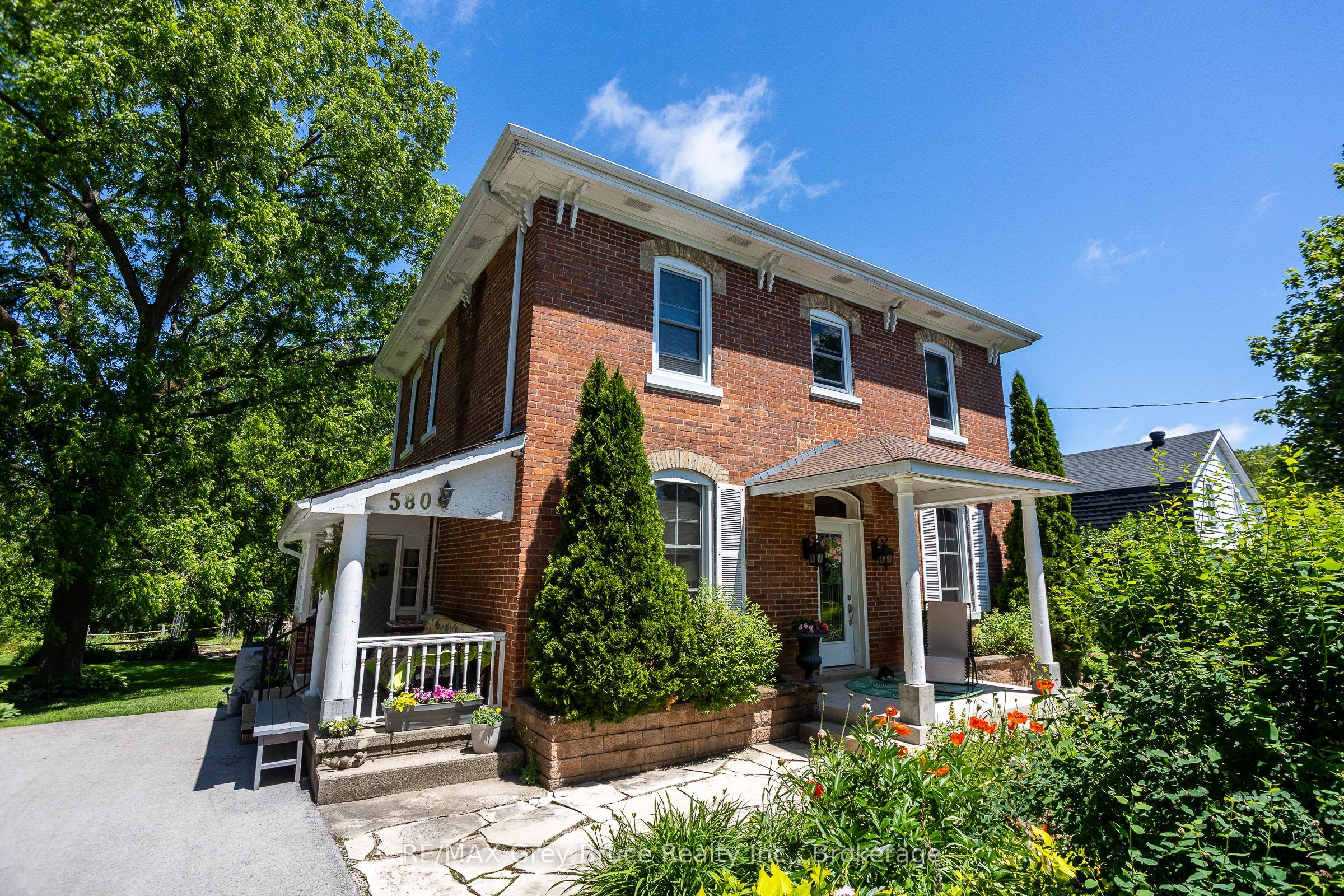 580 23rd Street W