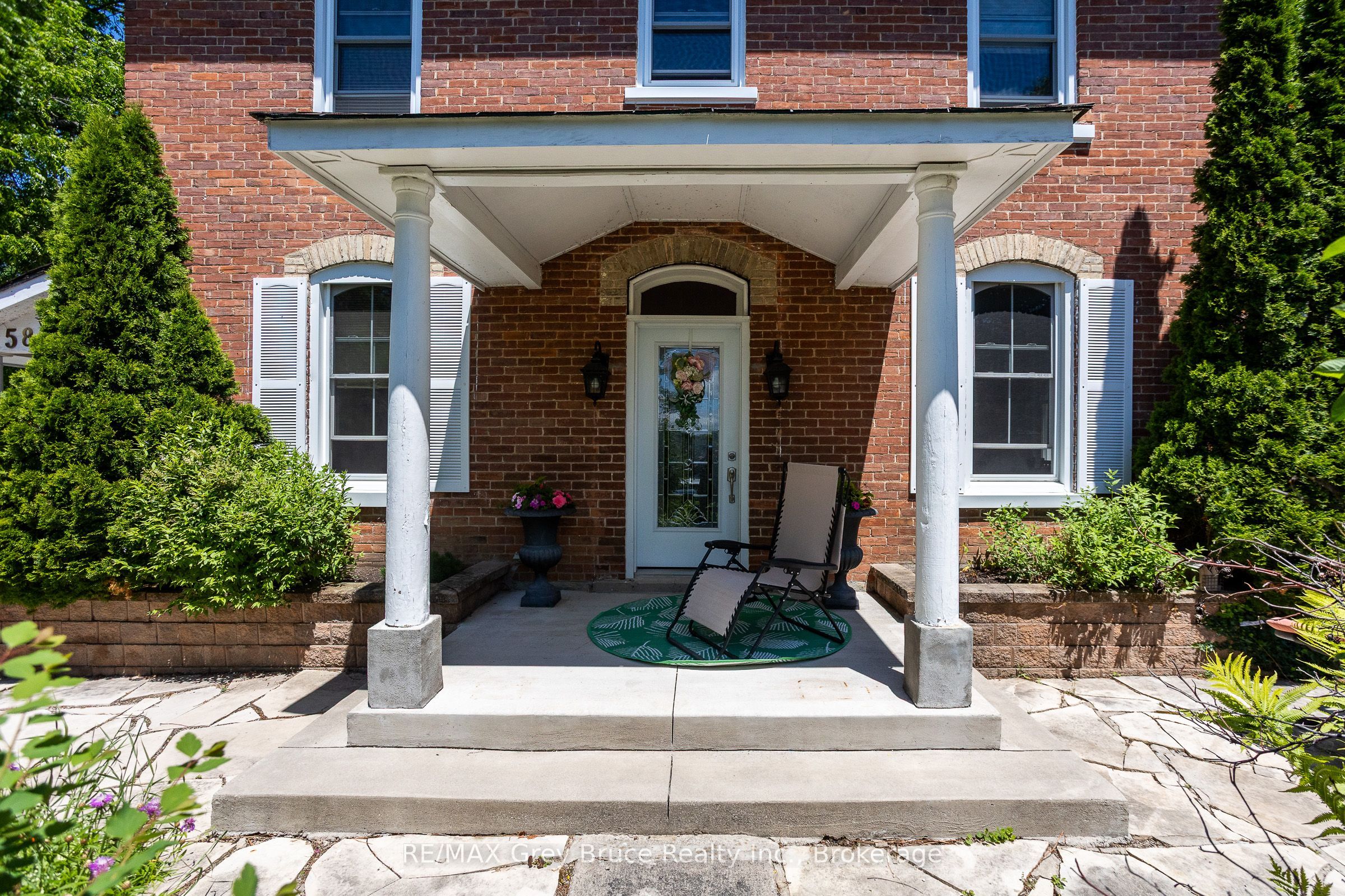 580 23rd Street W