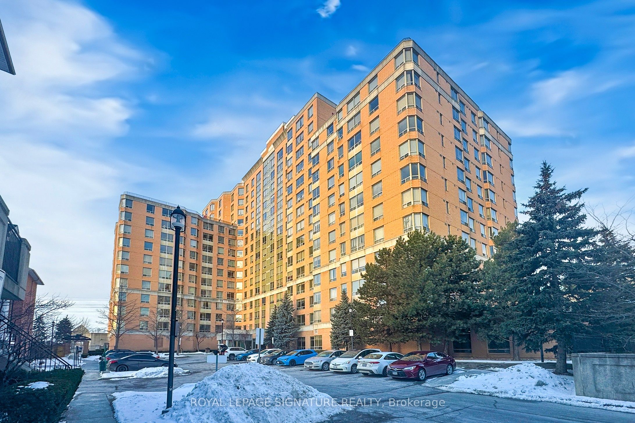 1883 McNicoll Avenue 801