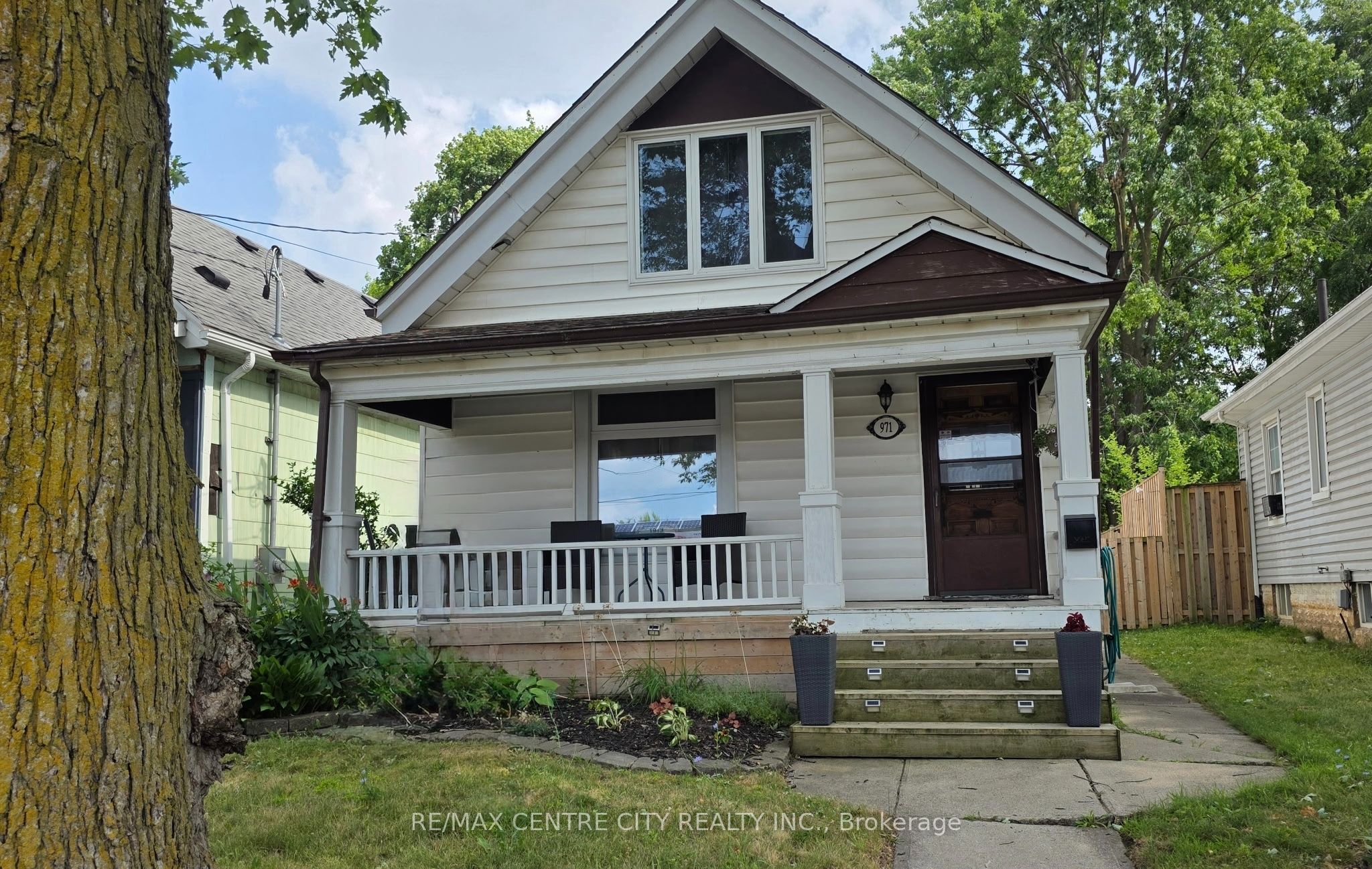 971 Elias Street