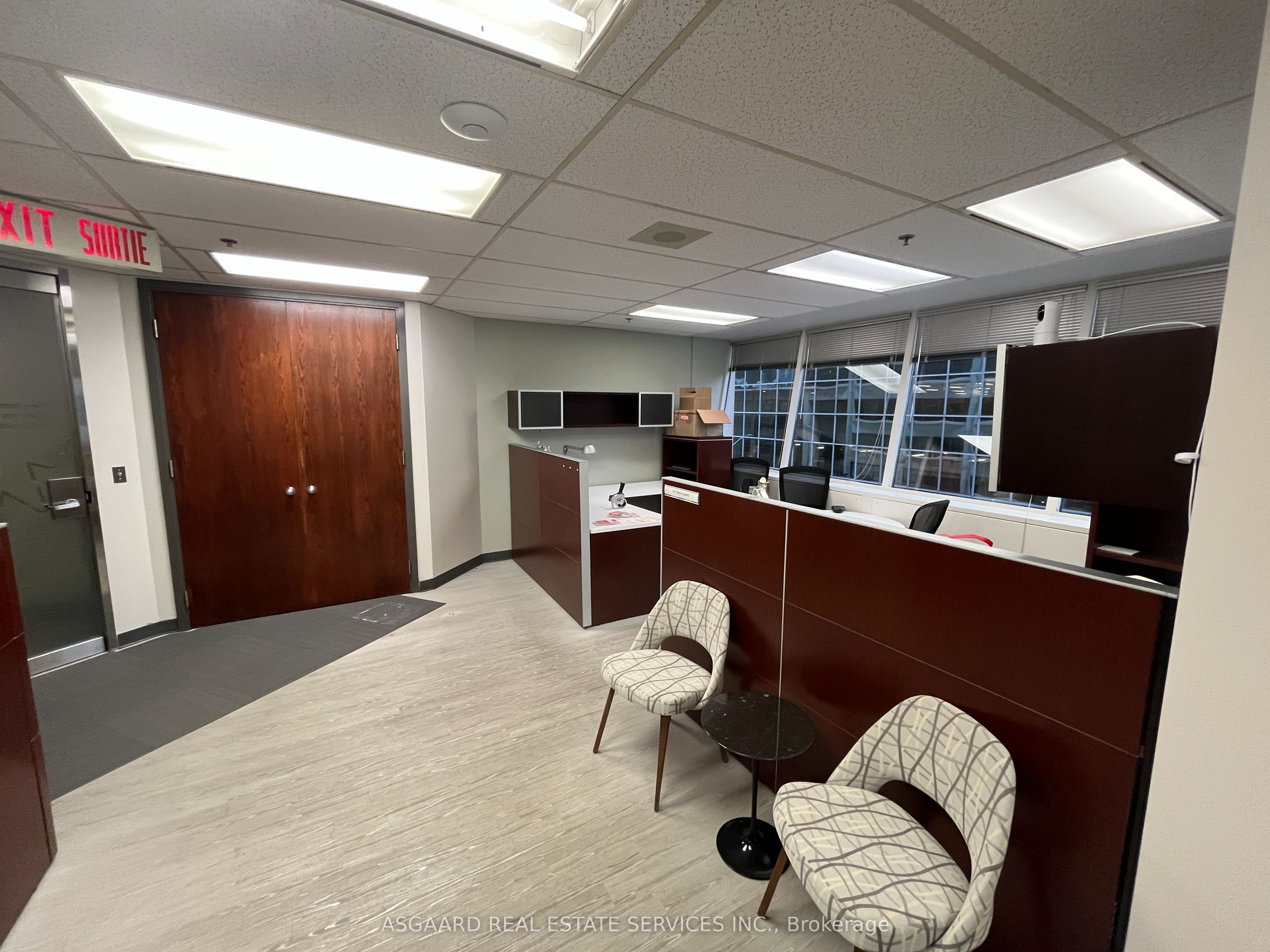 222 Queen Street 402
