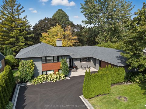 48 Royal Road Aurora ON L4G 1A9