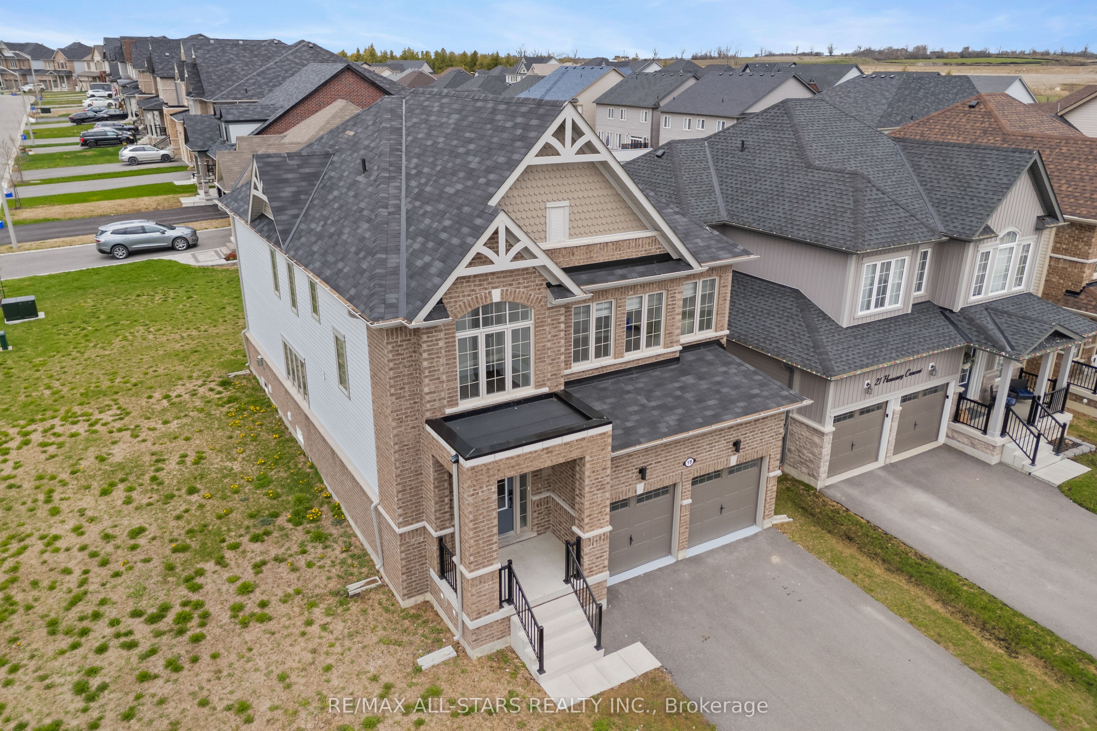 19 Hennessey Crescent