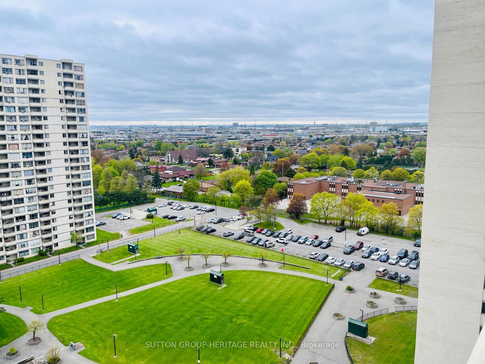 320 Dixon Parkway 1613