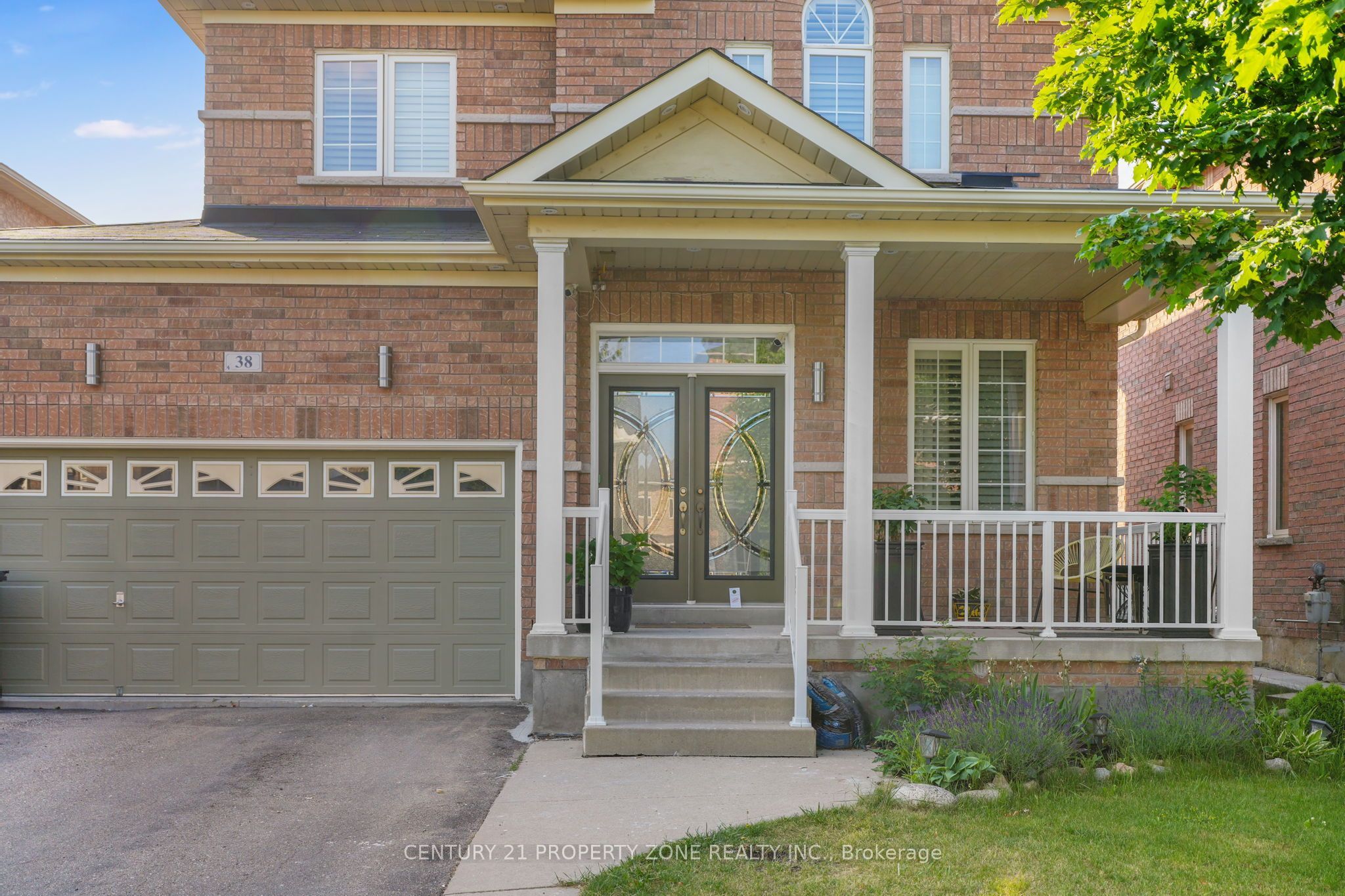 38 Callalily Road