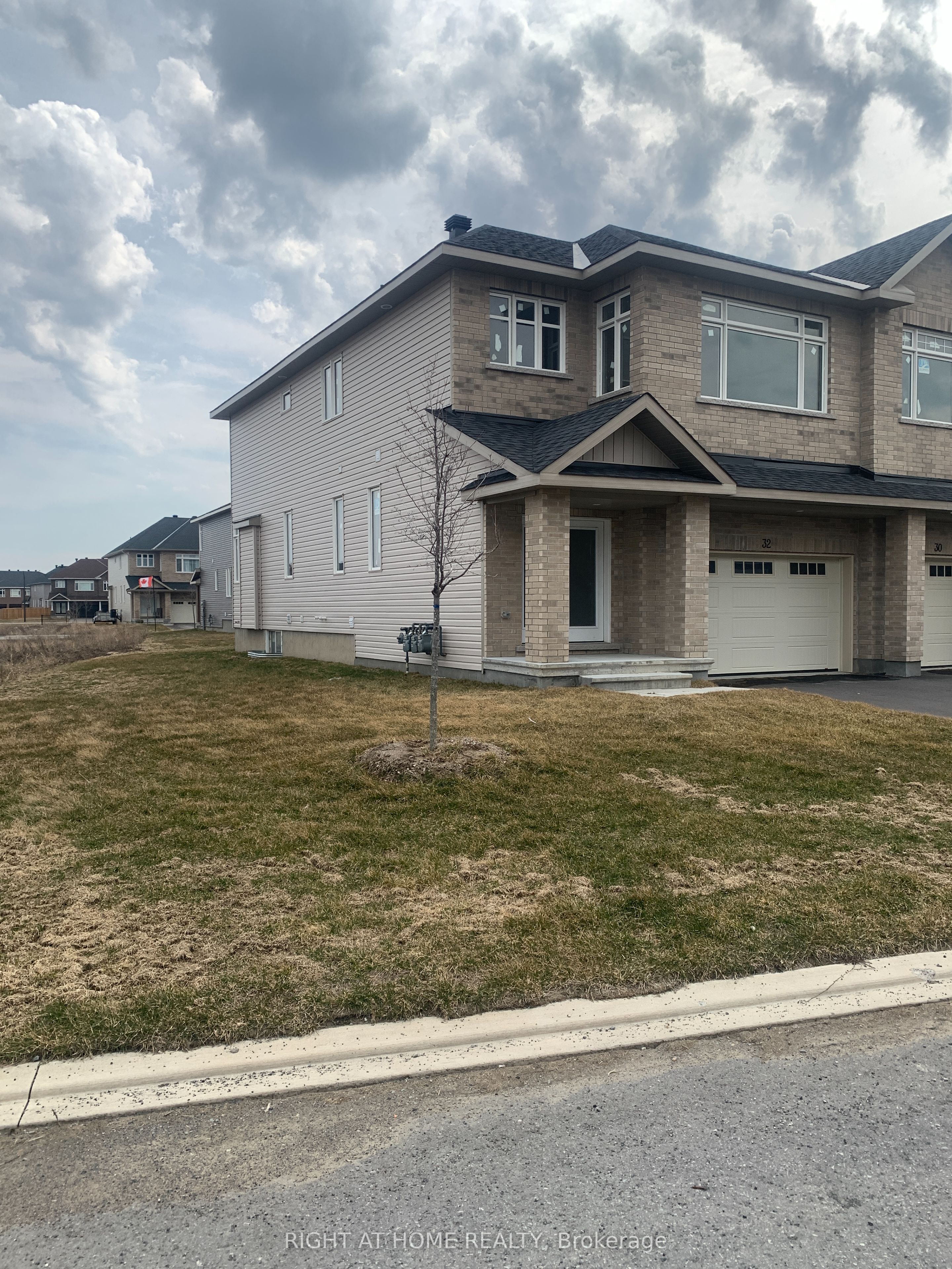 32 Wylie Way