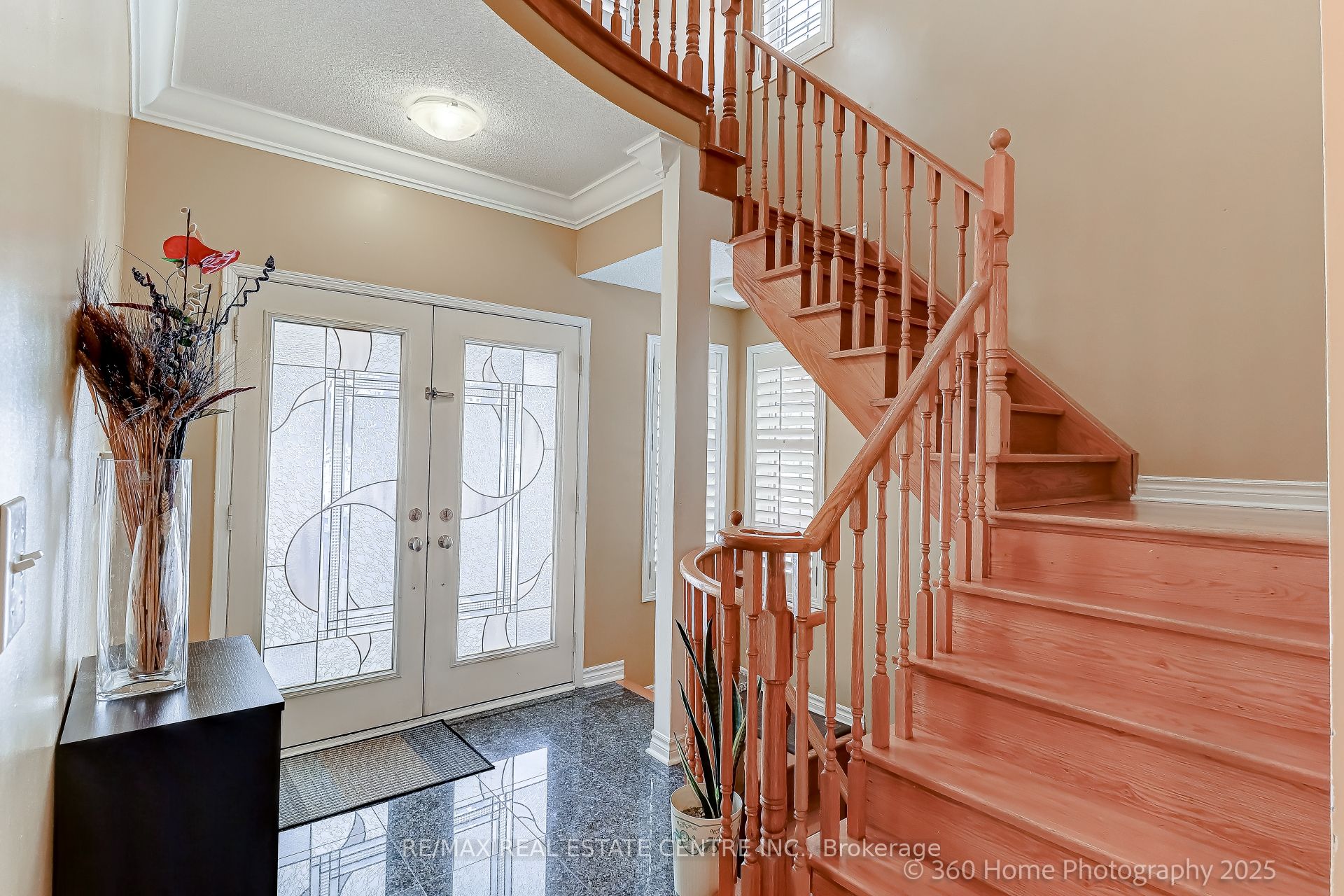 806 White Clover Way