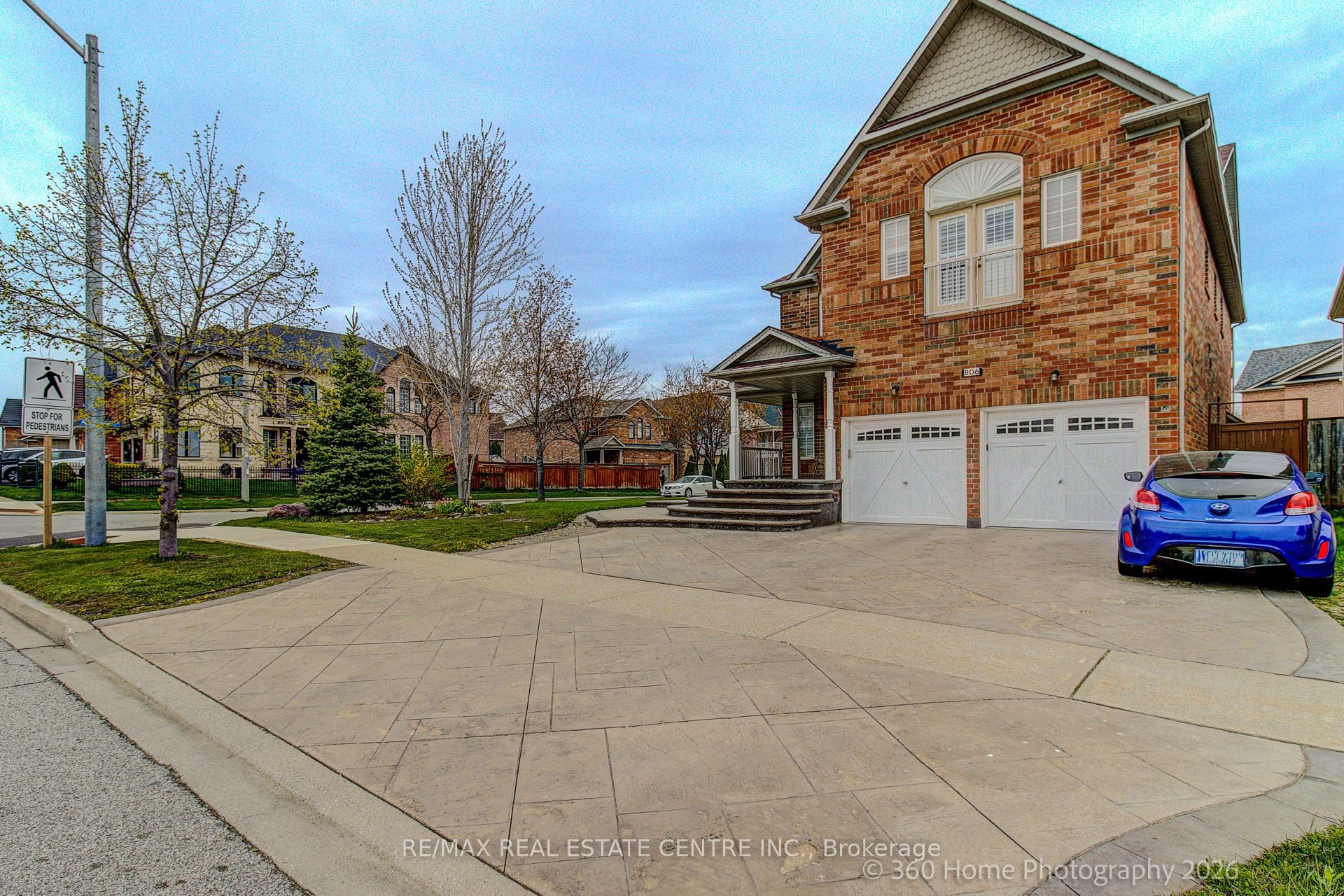 806 White Clover Way