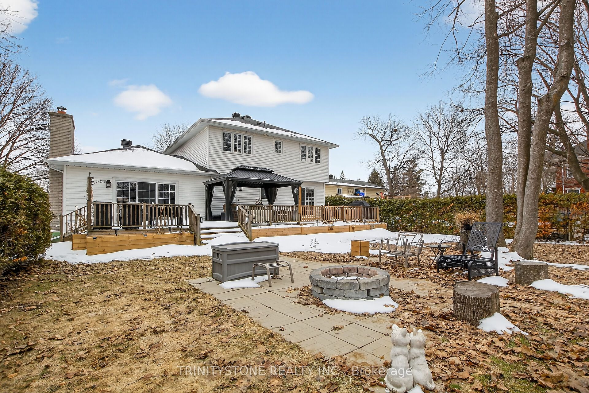 259 Lake Avenue E