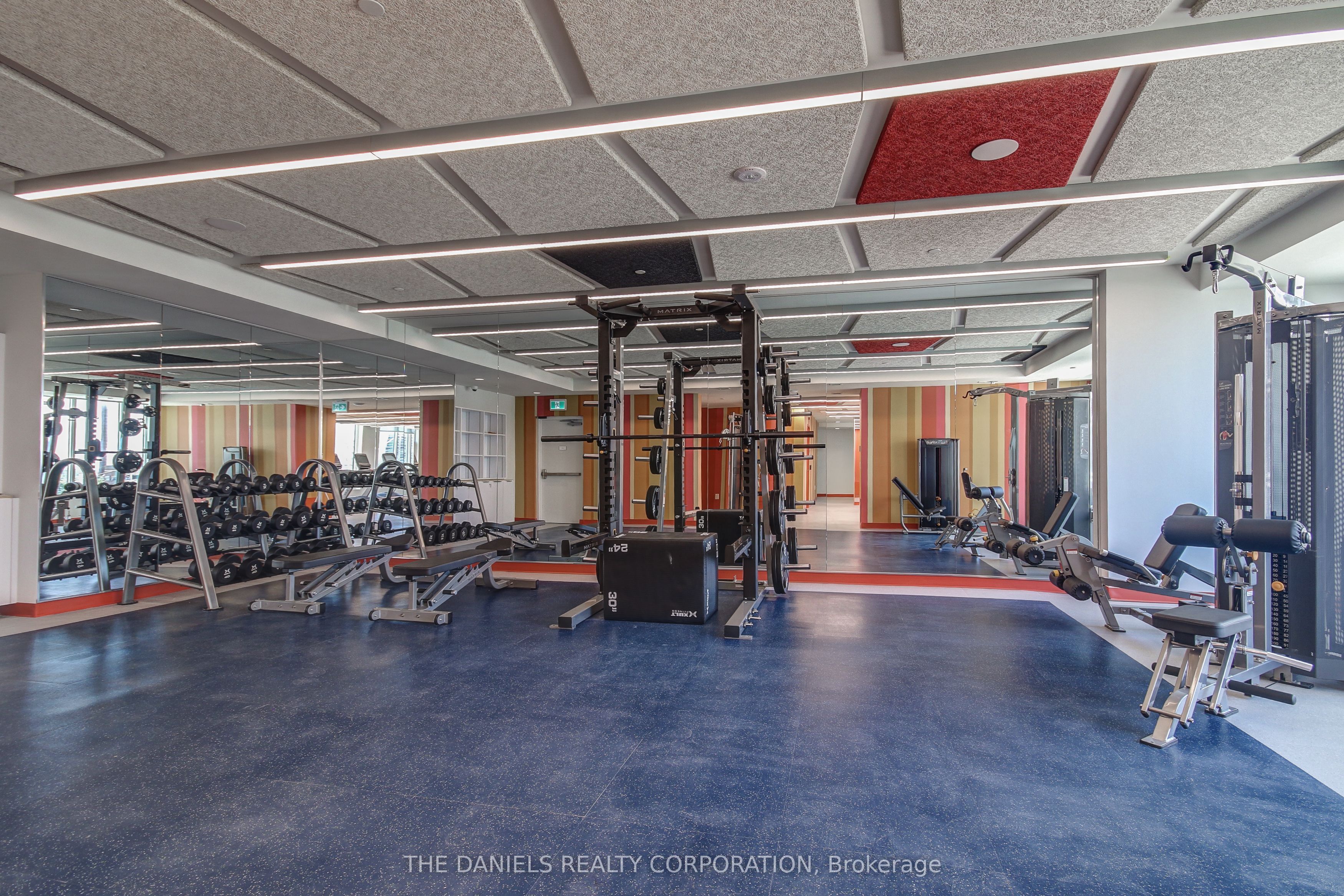 2485 Eglinton Avenue W 1319