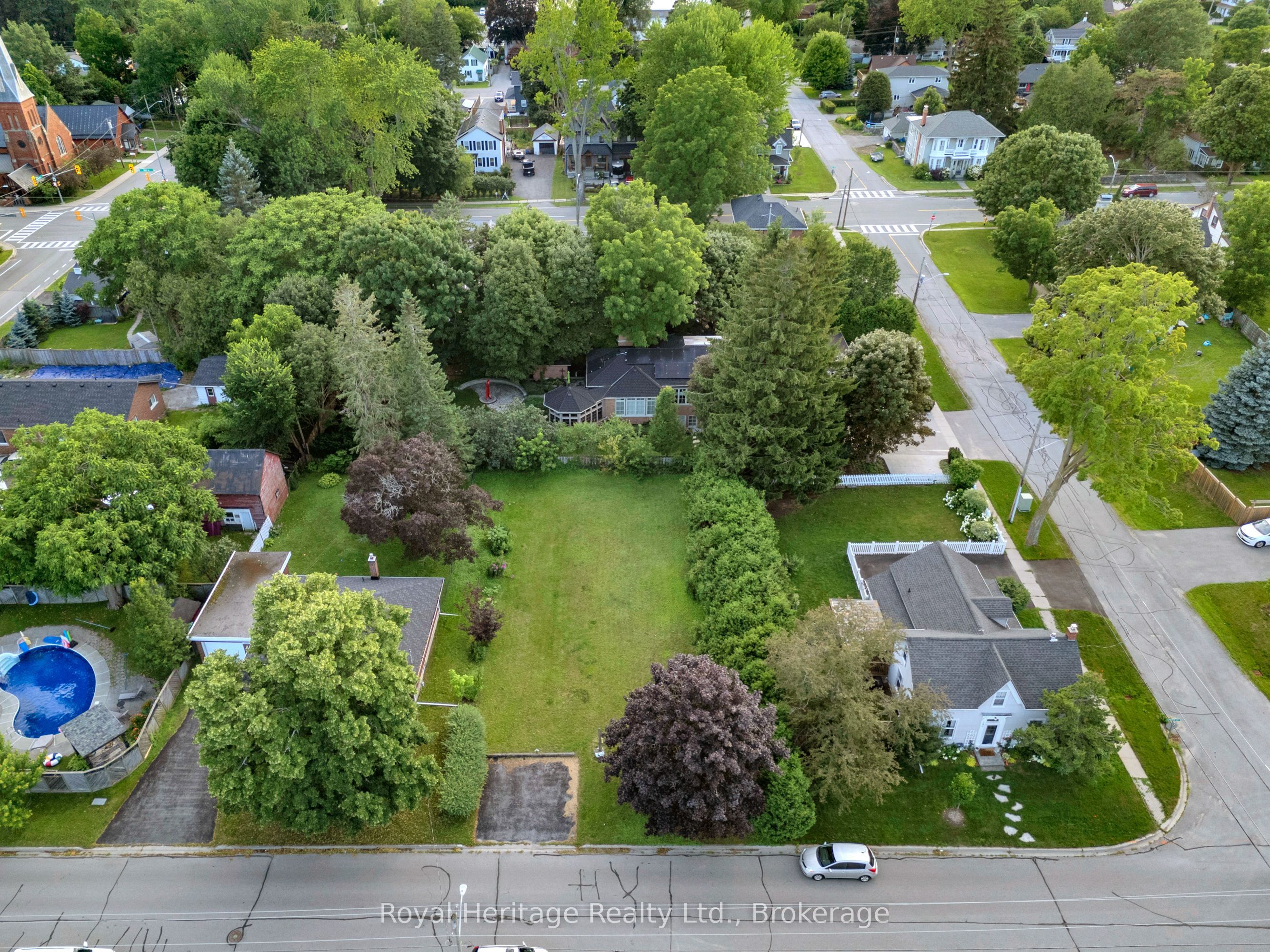 172 Beaver Street S