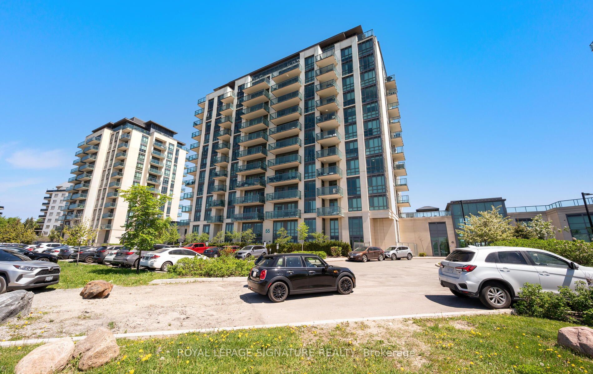 55 Yorkland Boulevard PH1202