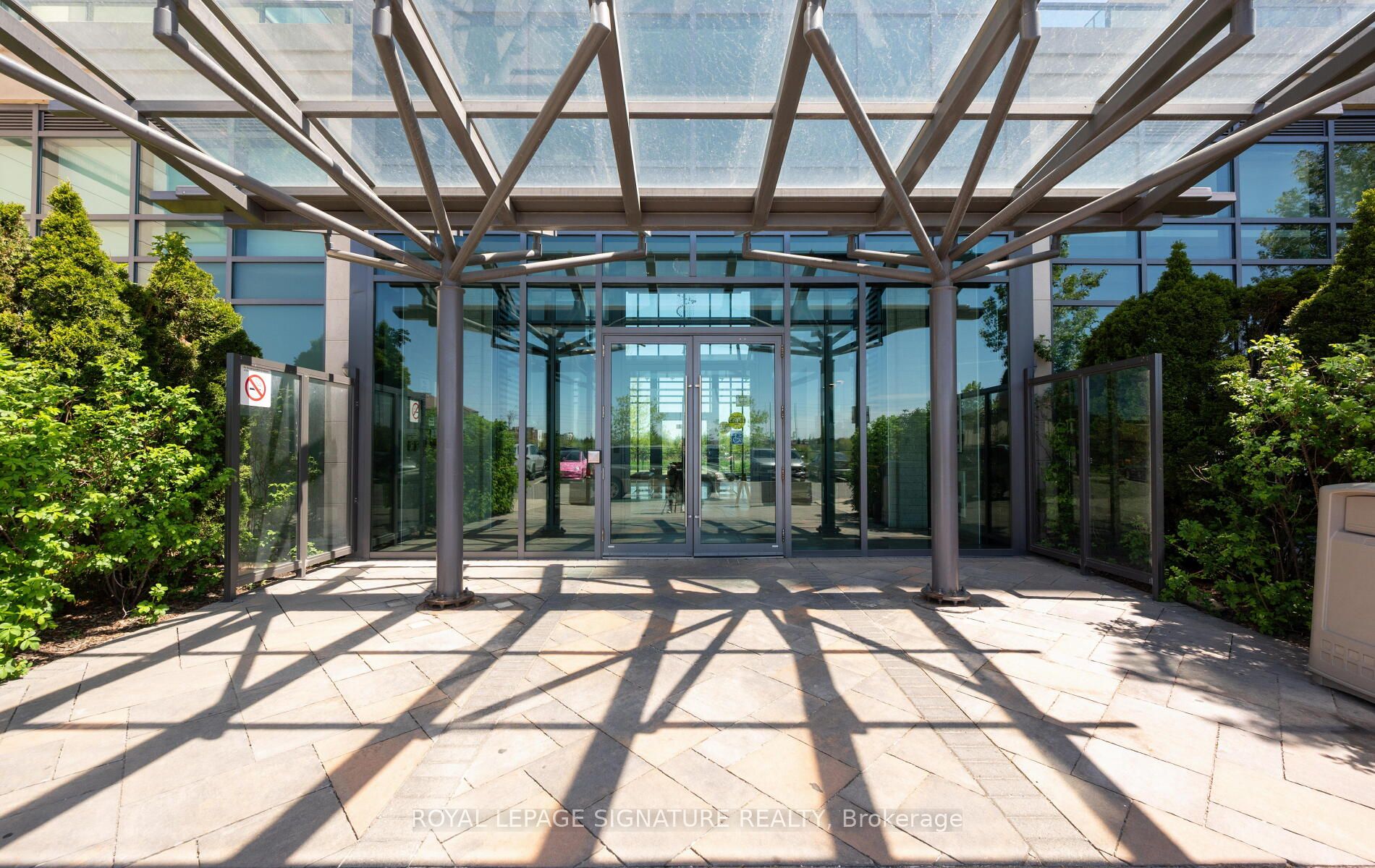 55 Yorkland Boulevard PH1202