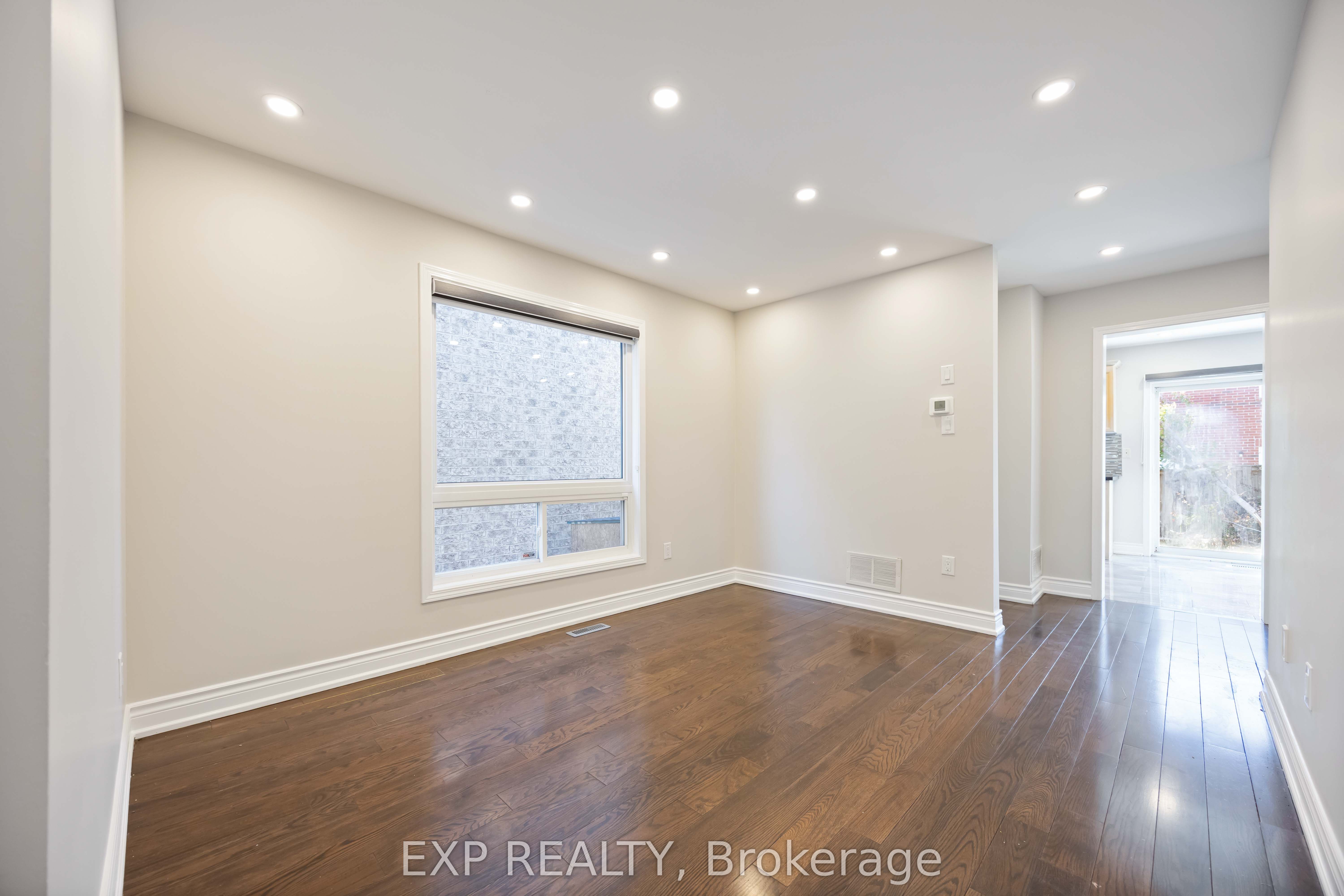 26 Salamander Street