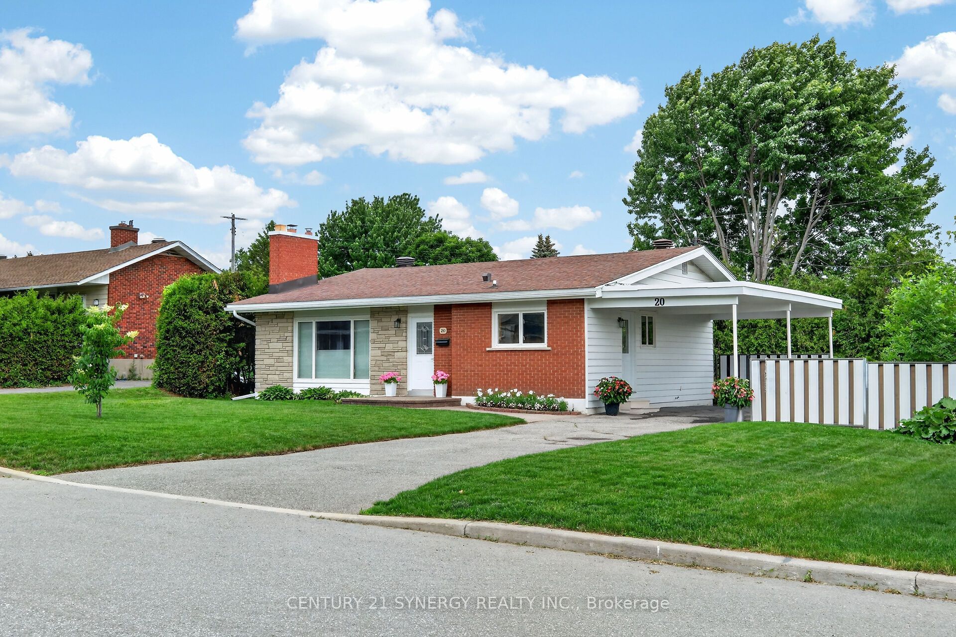 20 Sherry Lane