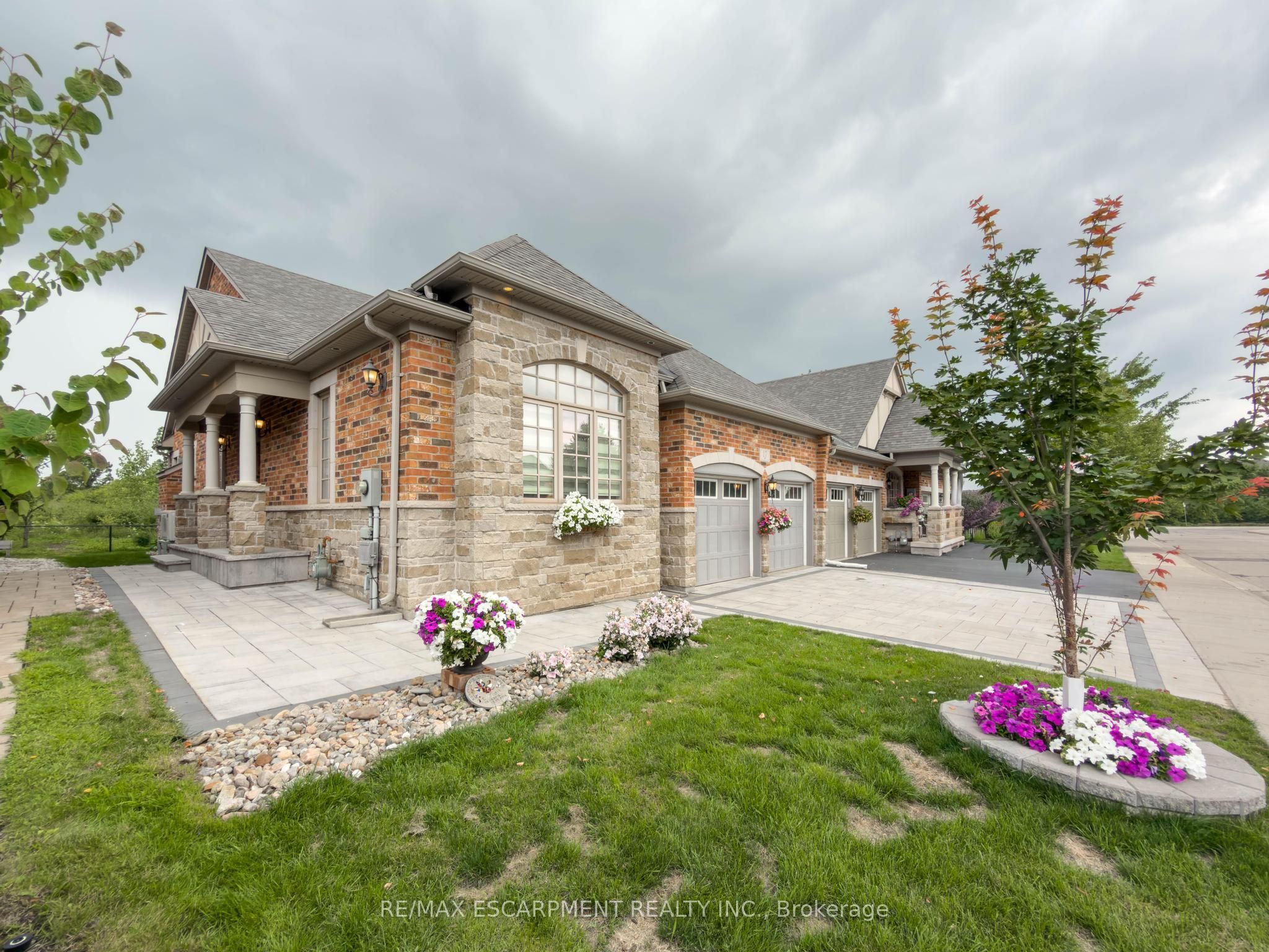 3353 Liptay Avenue 17