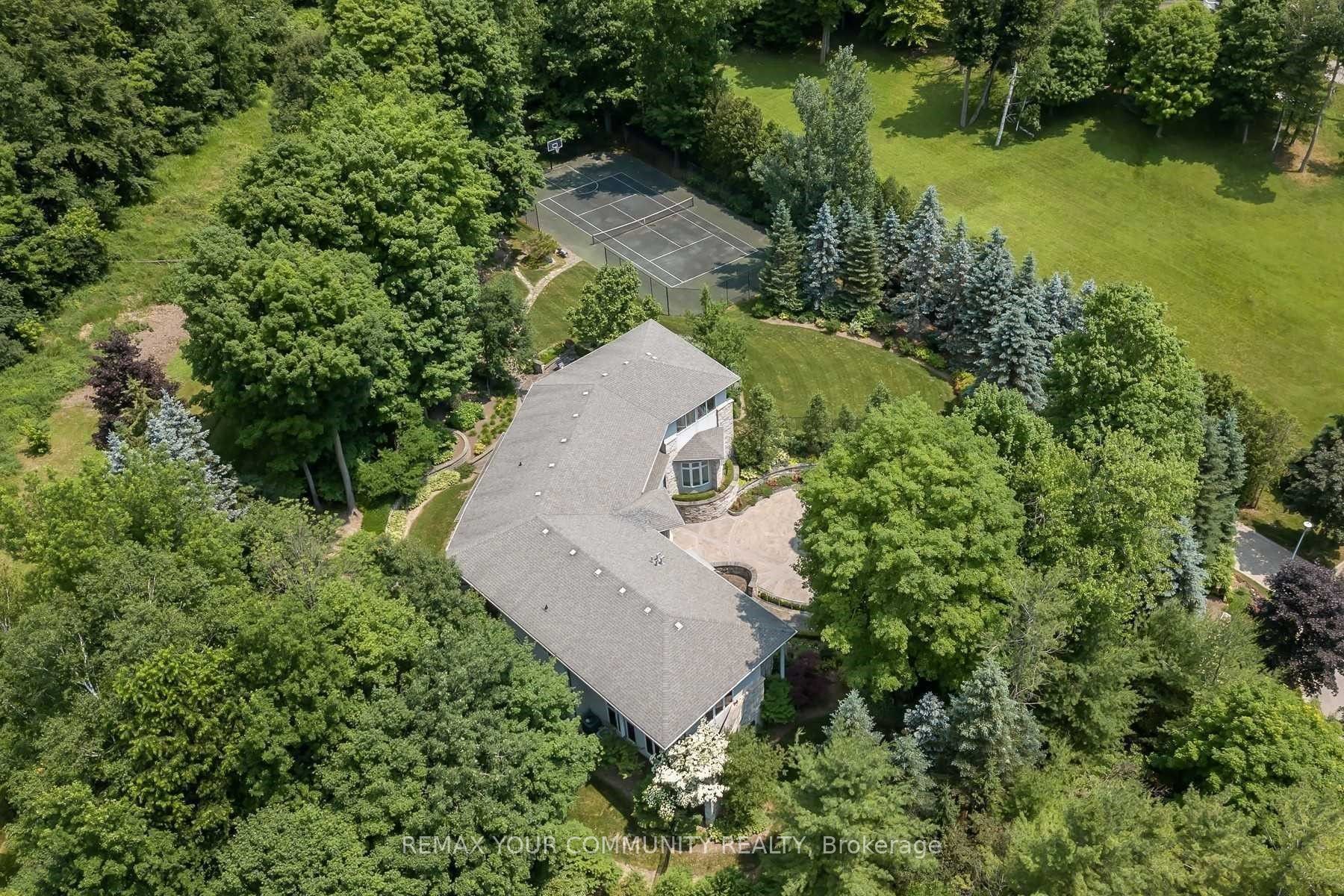76 Silver Fox Place