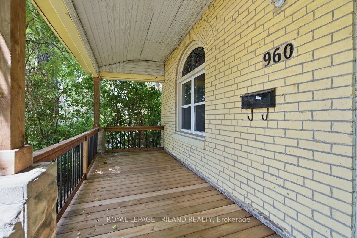 960 Richmond Street