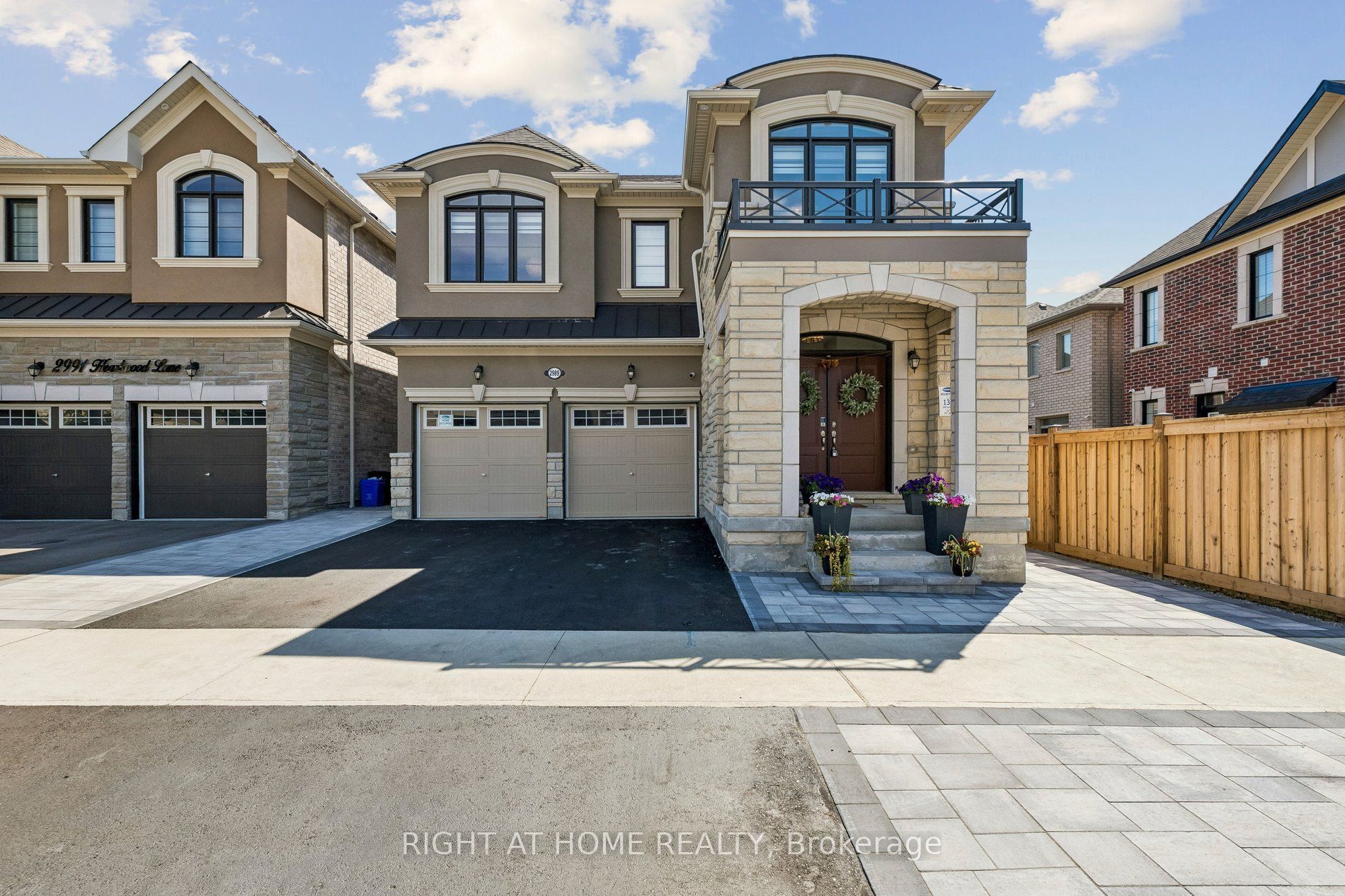 2989 Heartwood Lane