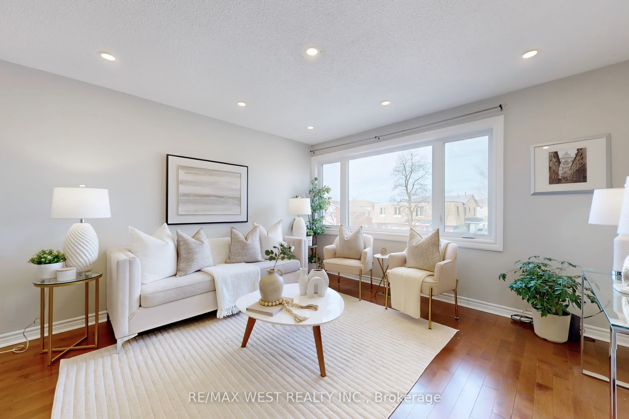 113 Kingswood Drive N