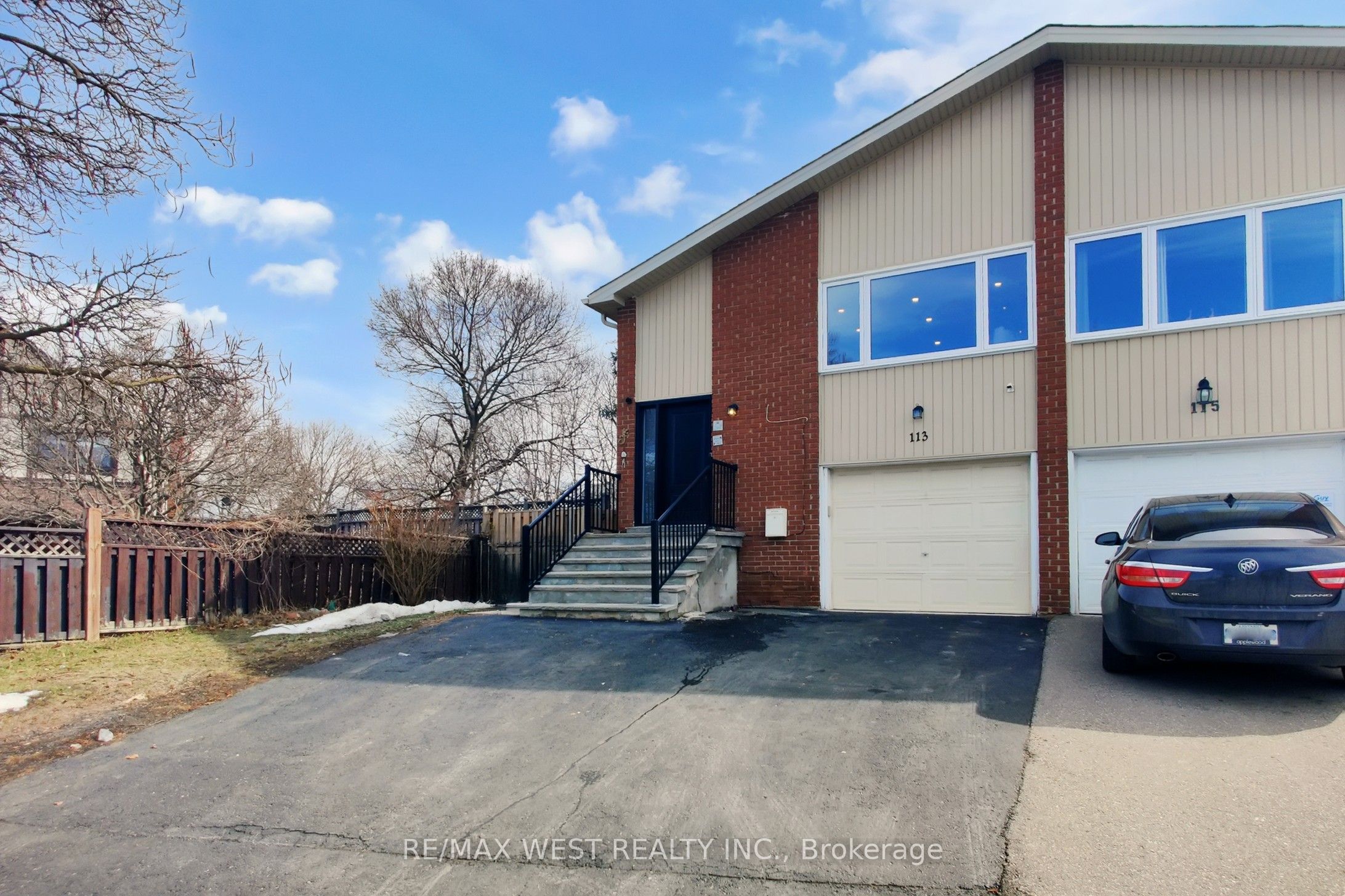 113 Kingswood Drive N
