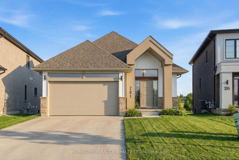 201 Dempsey Drive Stratford ON N5A 0K5