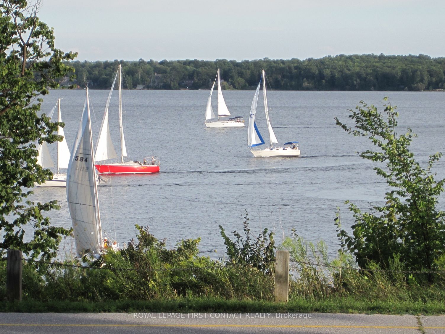 162 Kempenfelt Drive