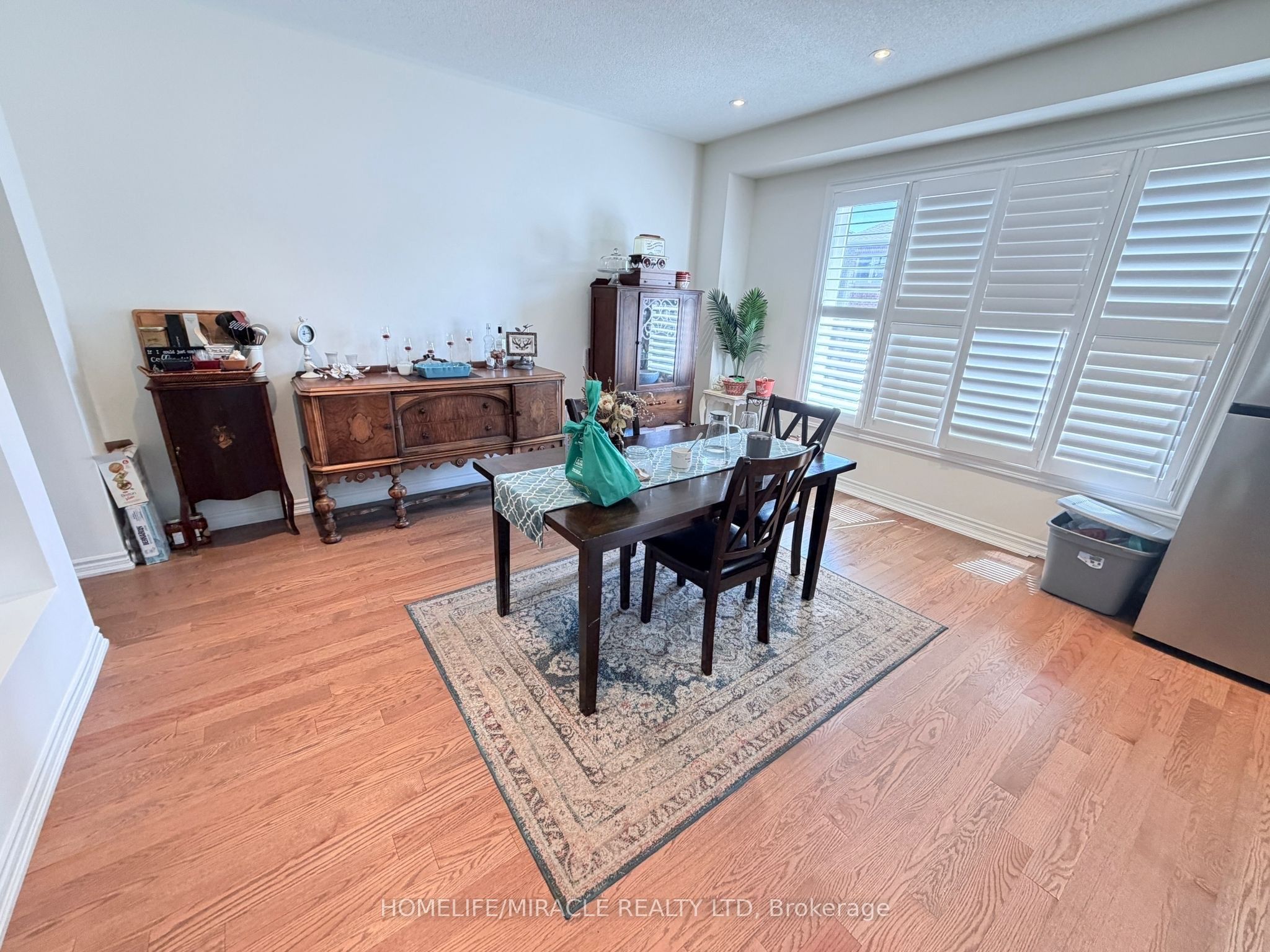1195 Plymouth Drive