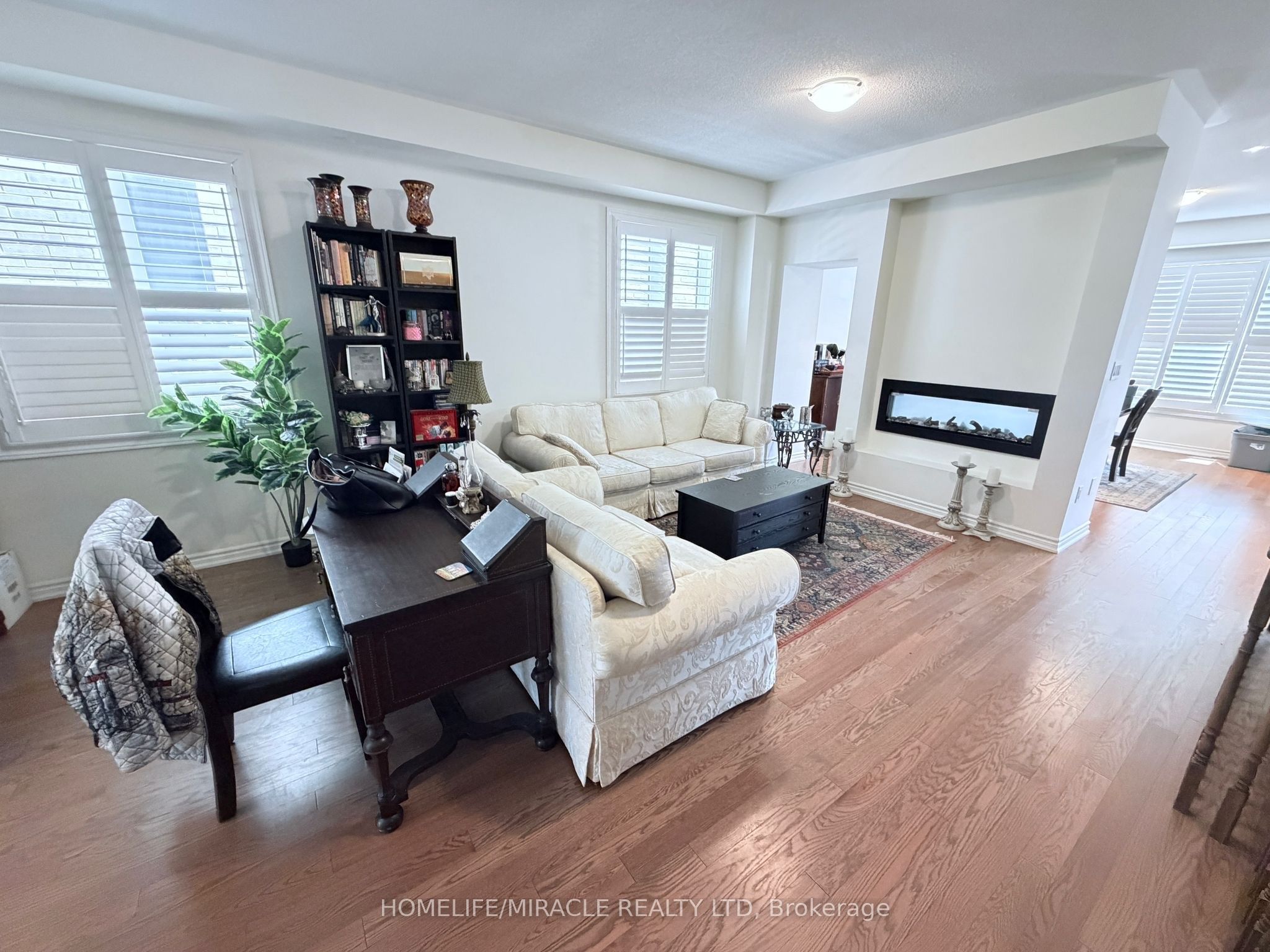 1195 Plymouth Drive