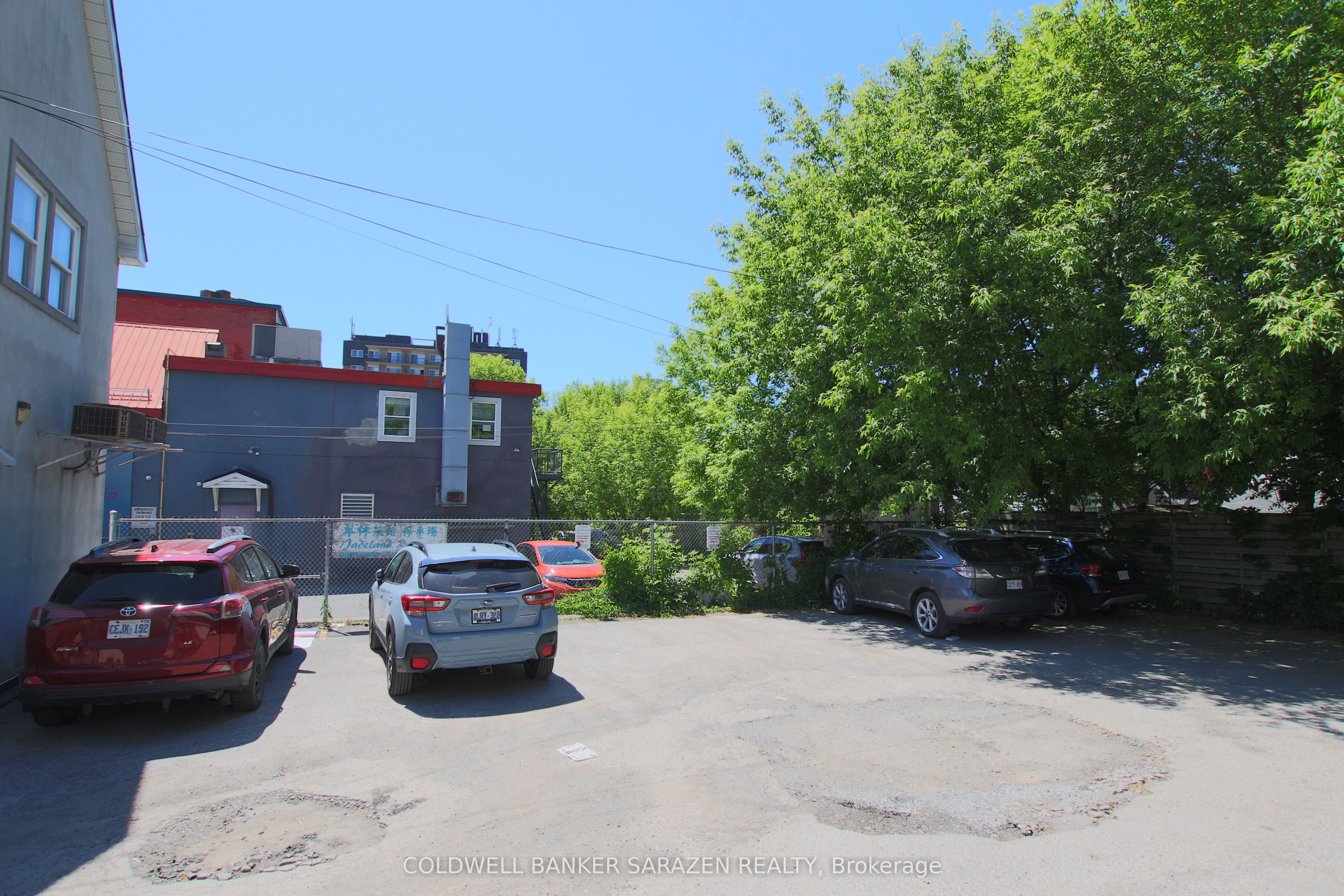 625 Somerset Street W