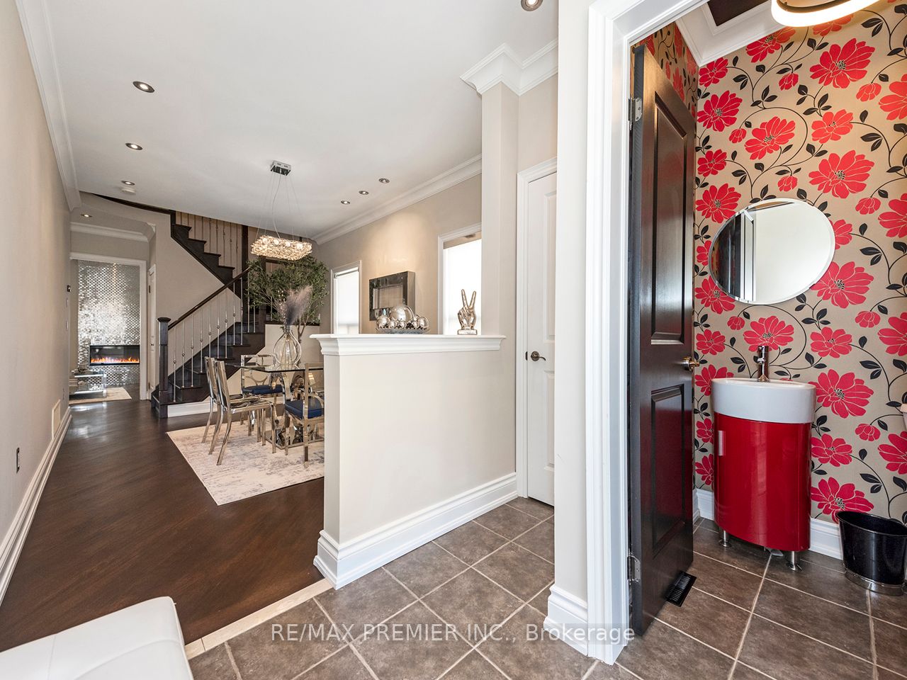 6 Lockburn Crescent