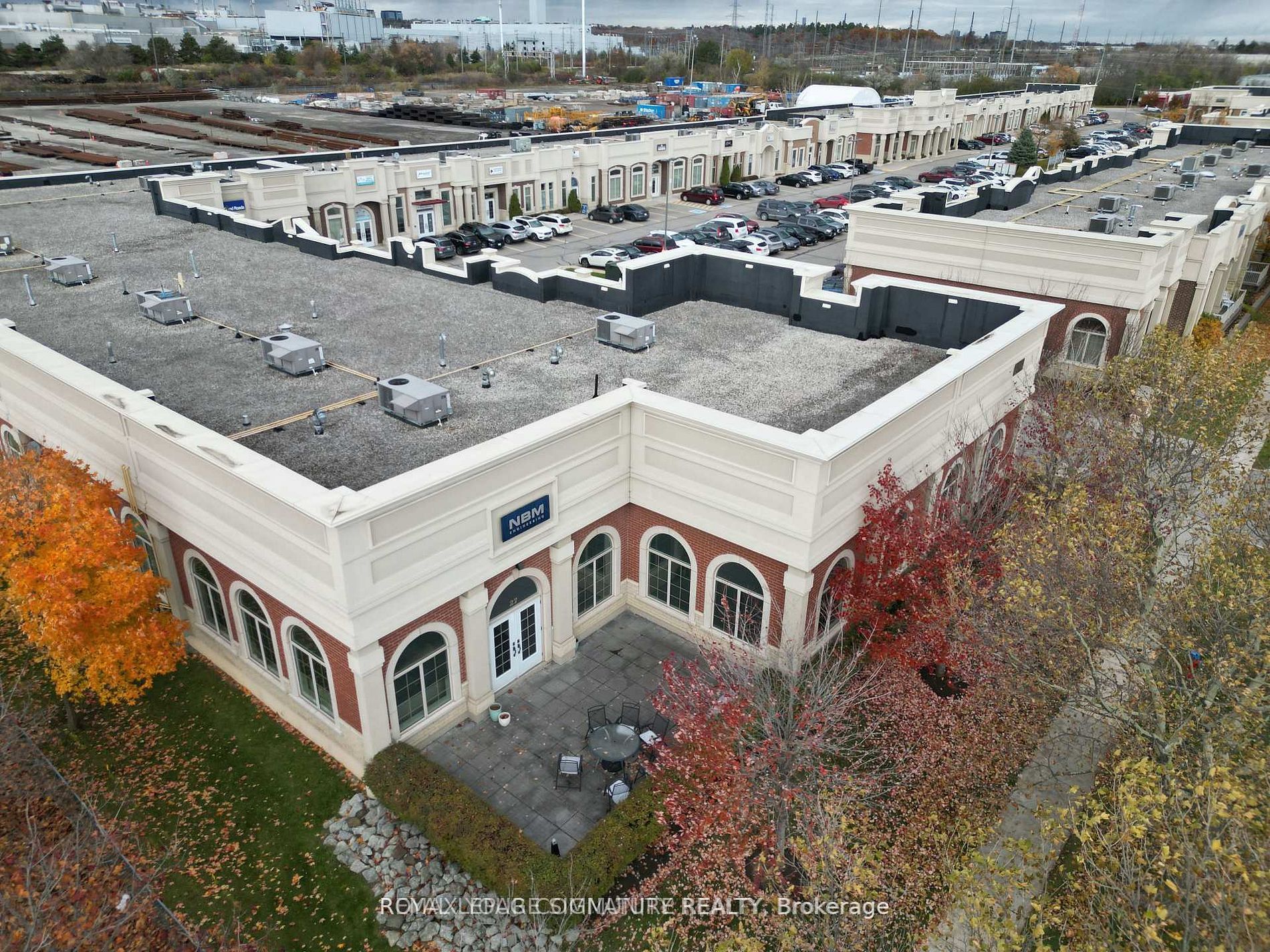1525 Cornwall Road 26-27