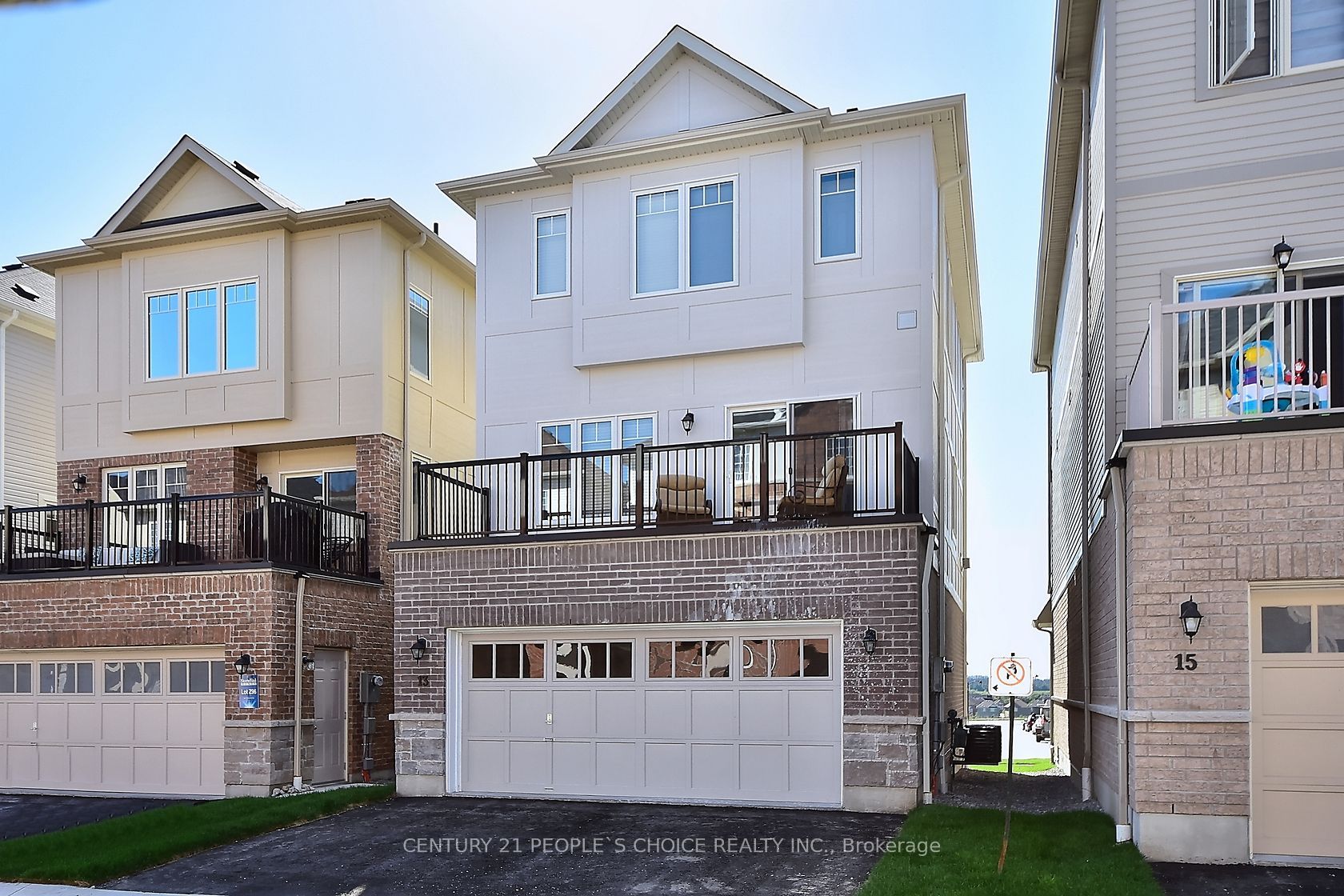 13 Devineridge Avenue