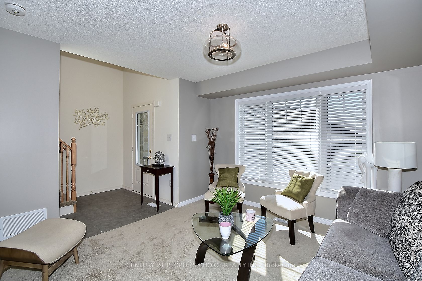 13 Devineridge Avenue