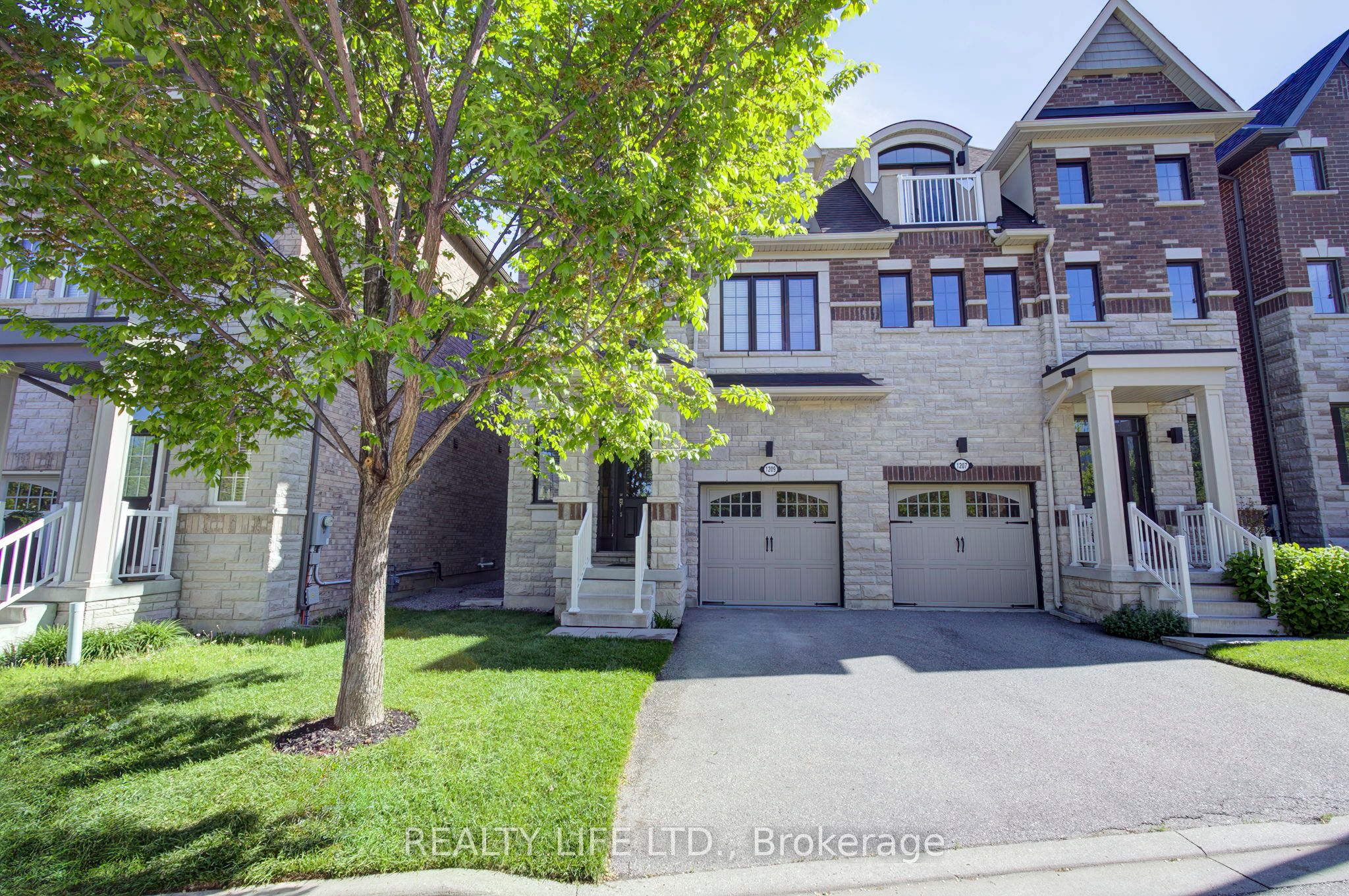 1209 Owls Head Road