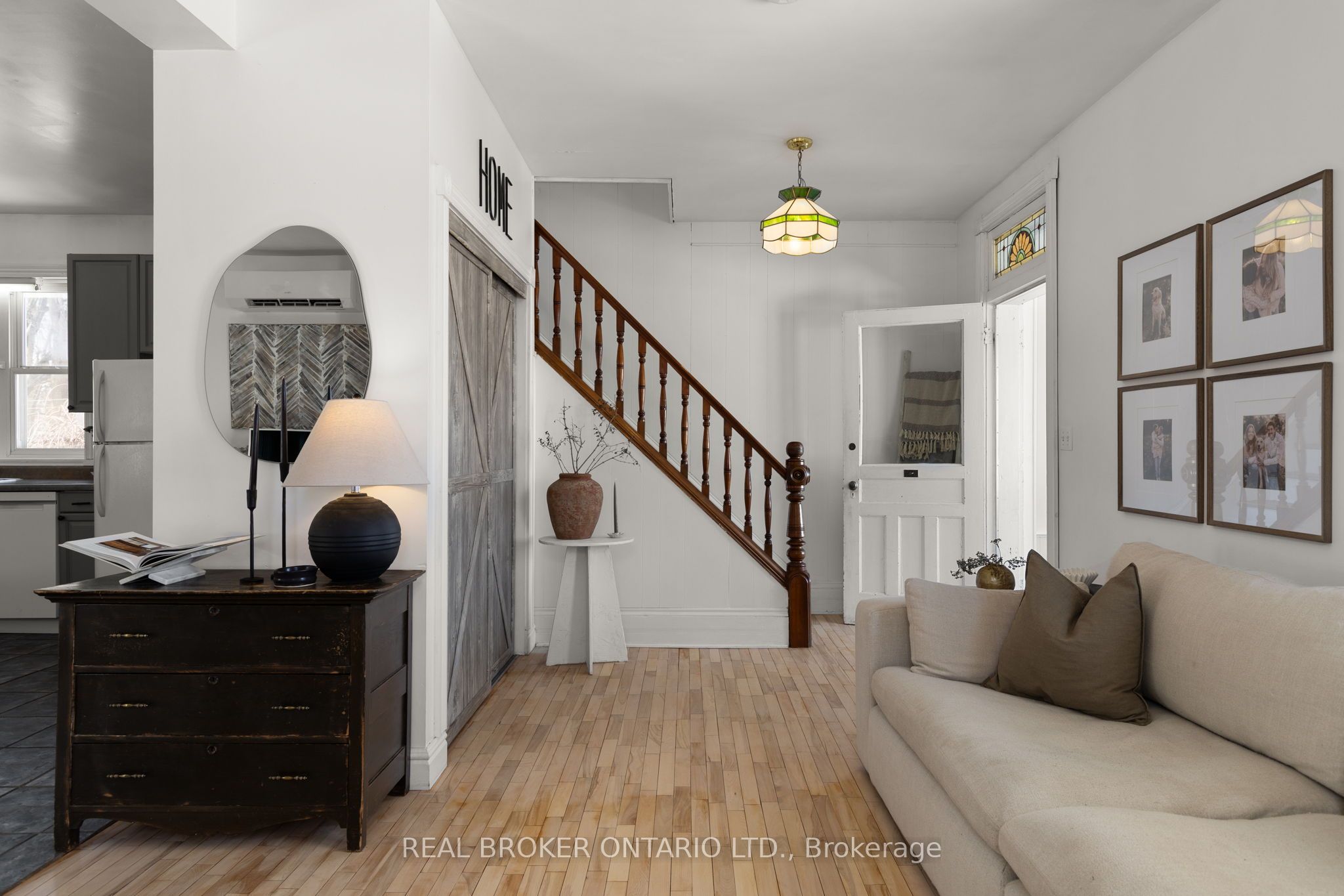 25 Maddison Street W