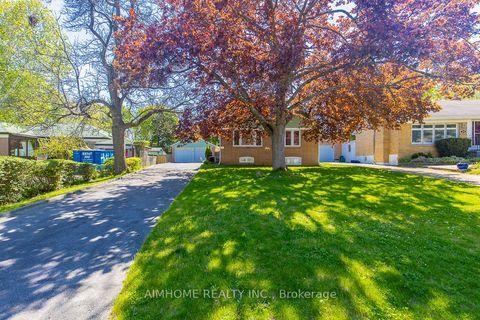 12 Canham Crescent Toronto E07 ON M1S 2H6