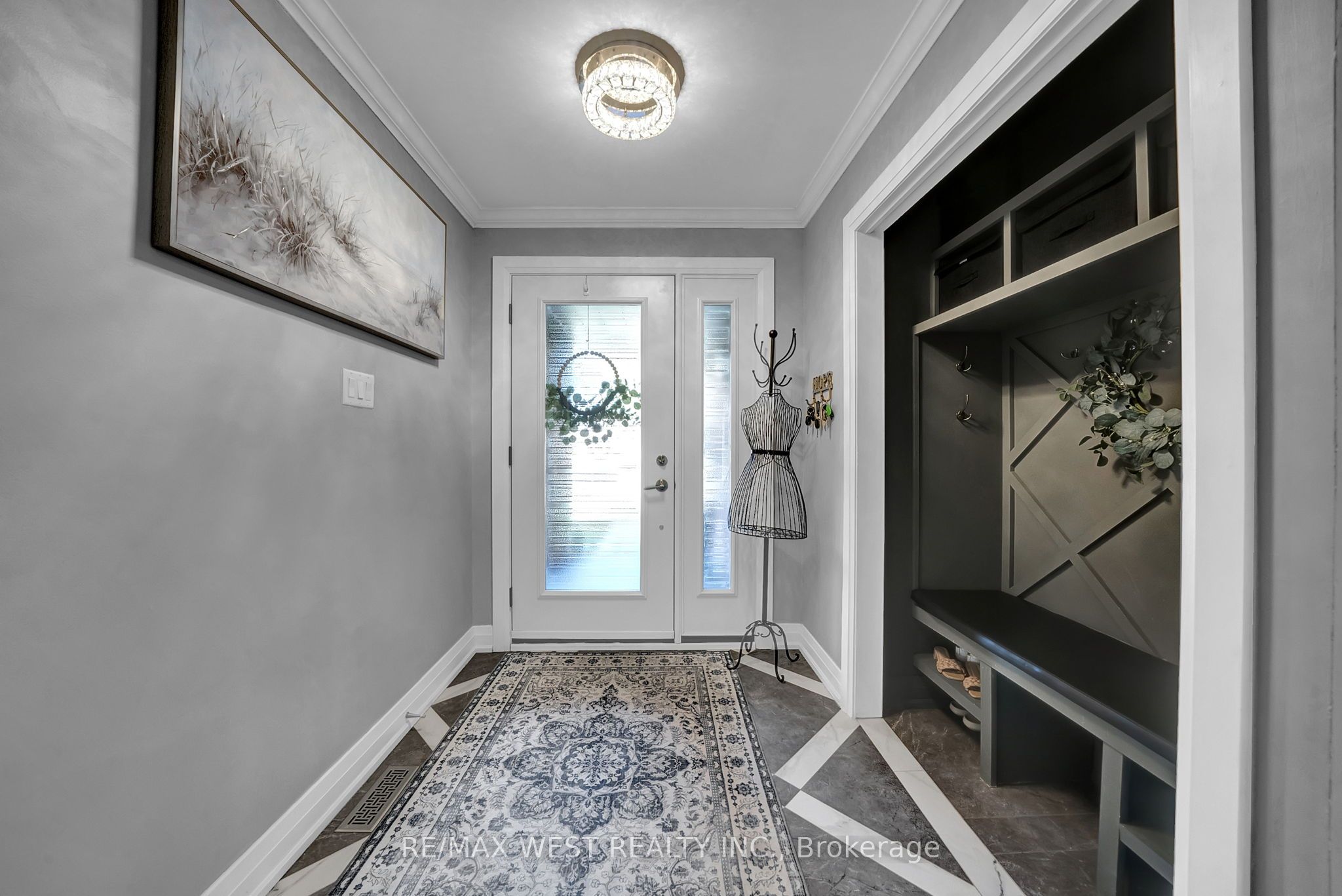 32 Falstaff Crescent