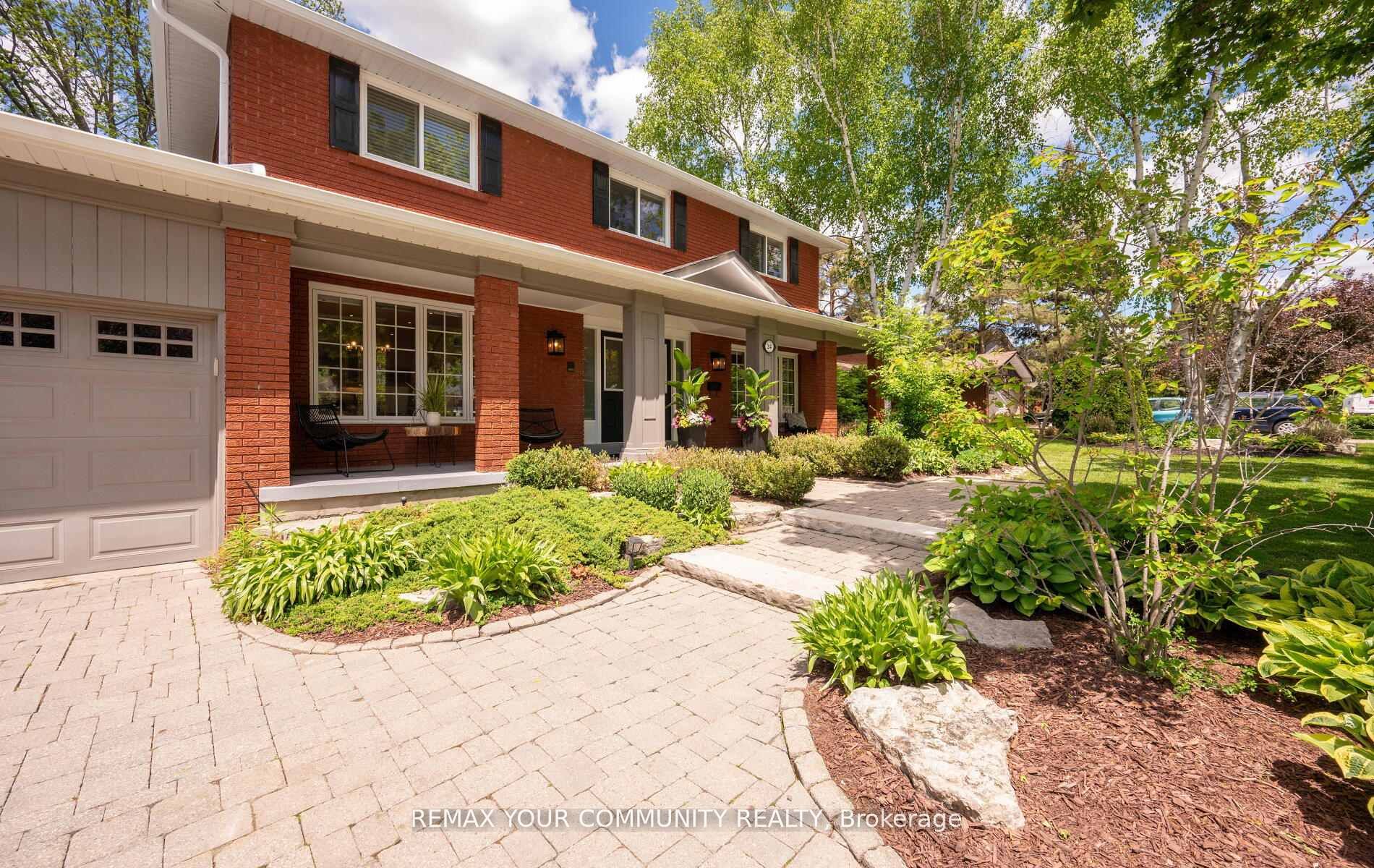 24 Hawthorne Lane