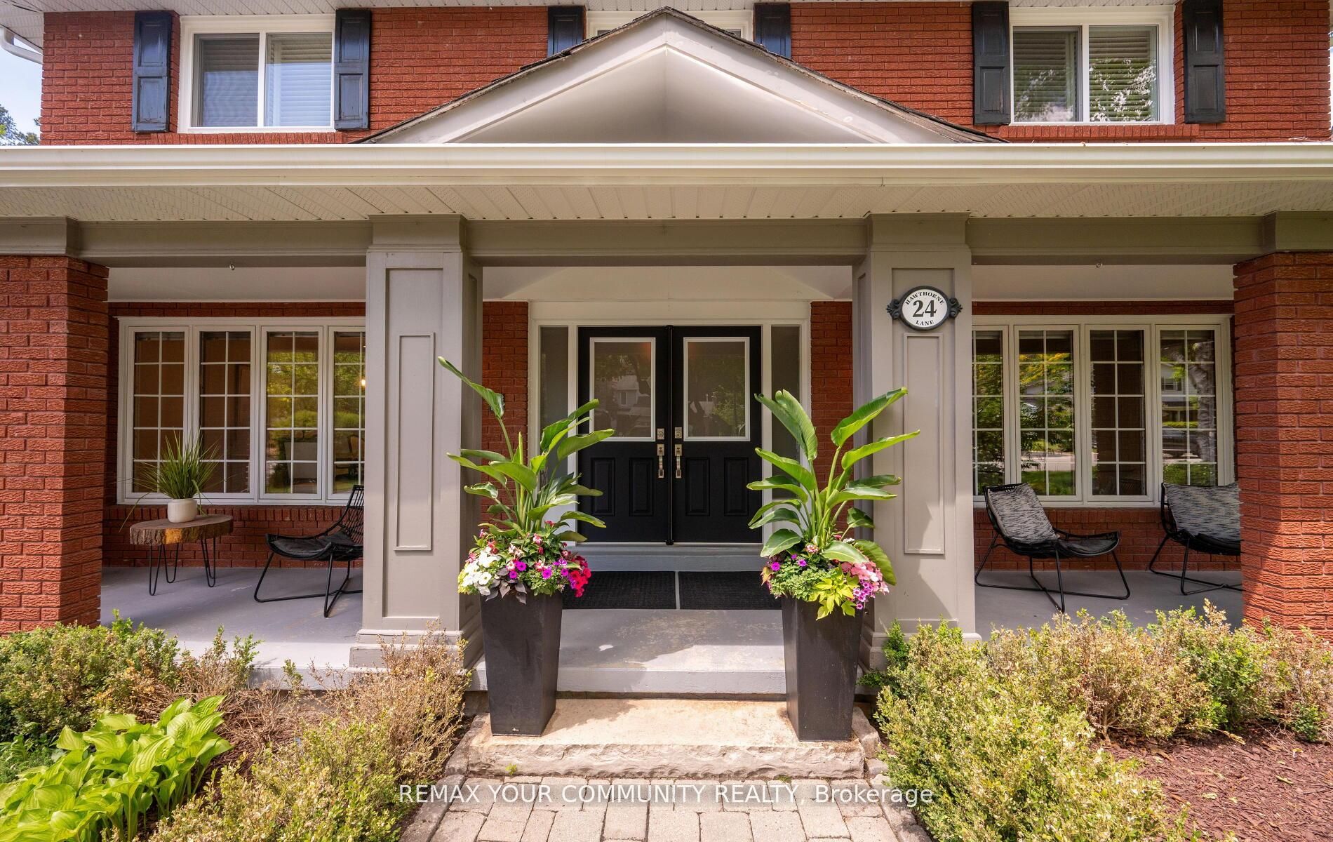 24 Hawthorne Lane
