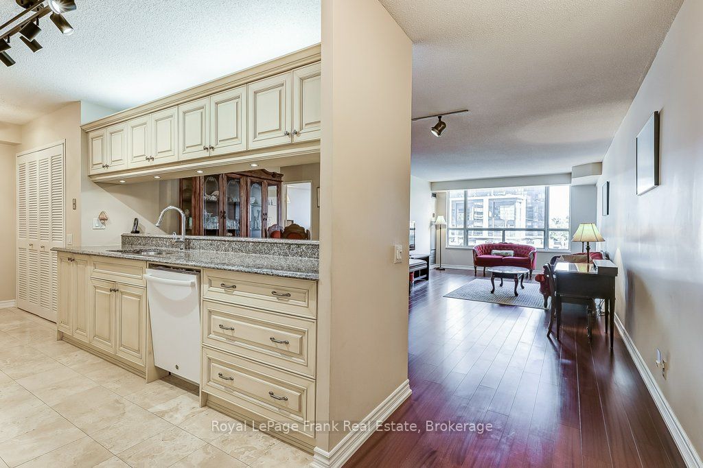 100 Upper Madison Avenue 306